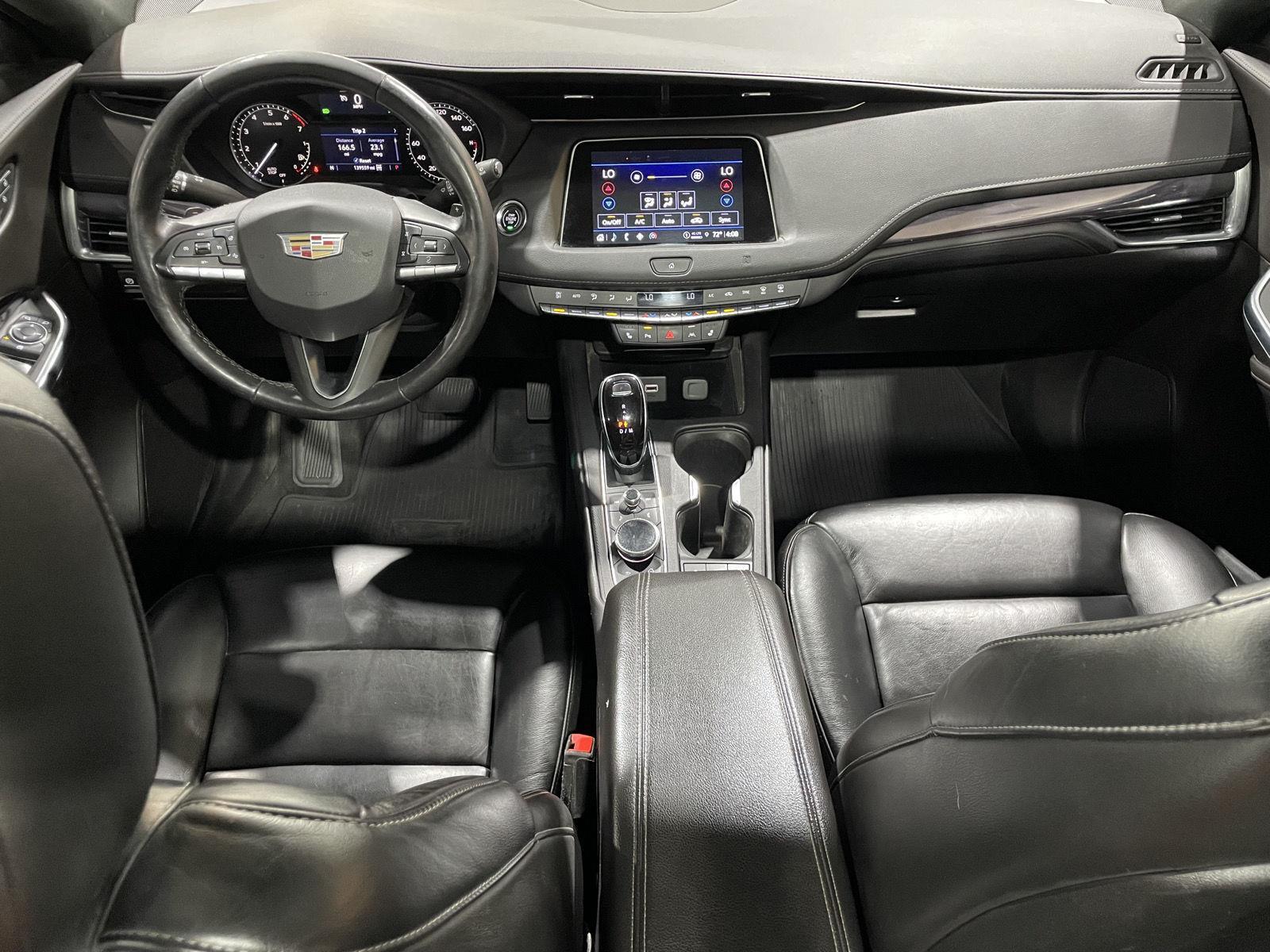 Vehicle photo 23