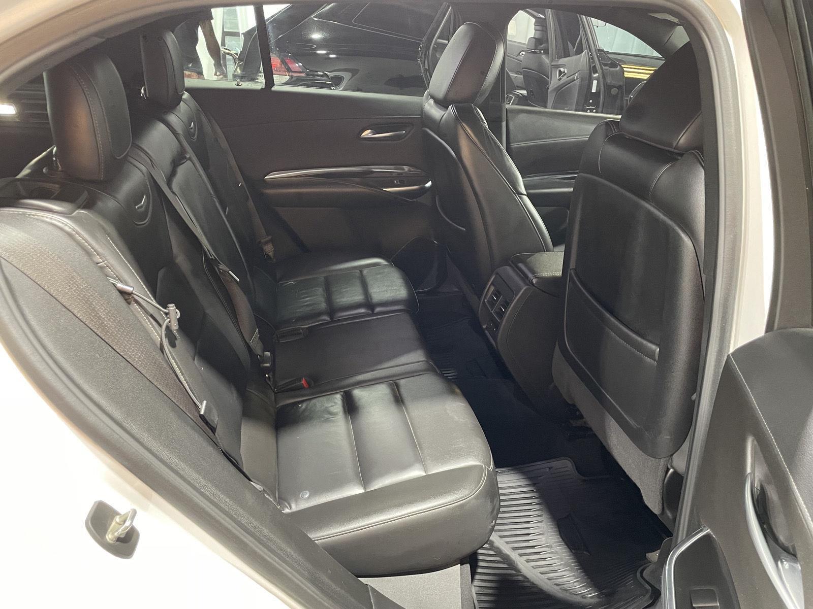 Vehicle photo 28