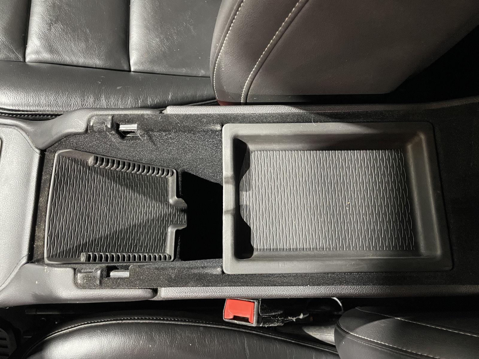 Vehicle photo 35