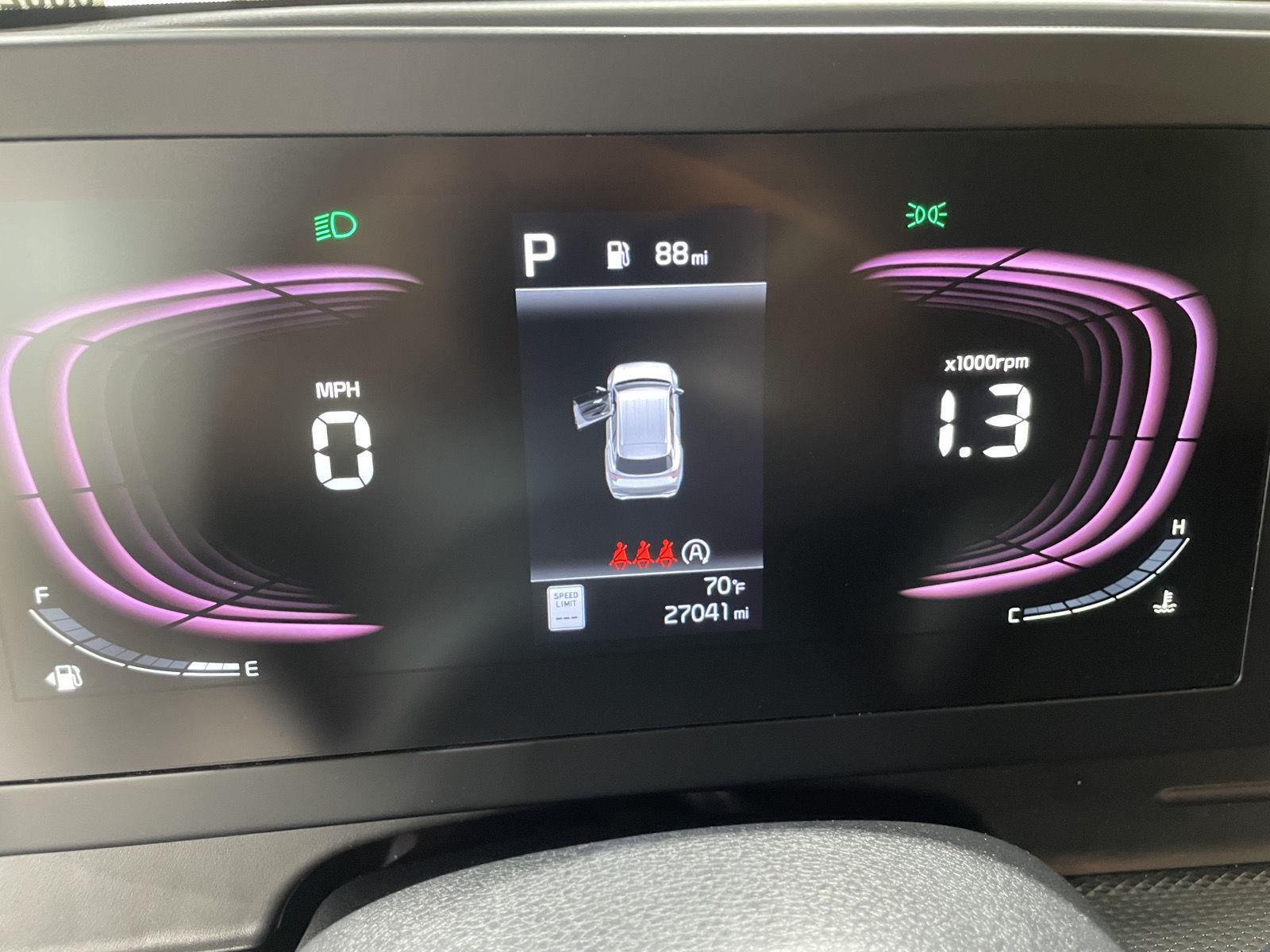 Vehicle photo 3