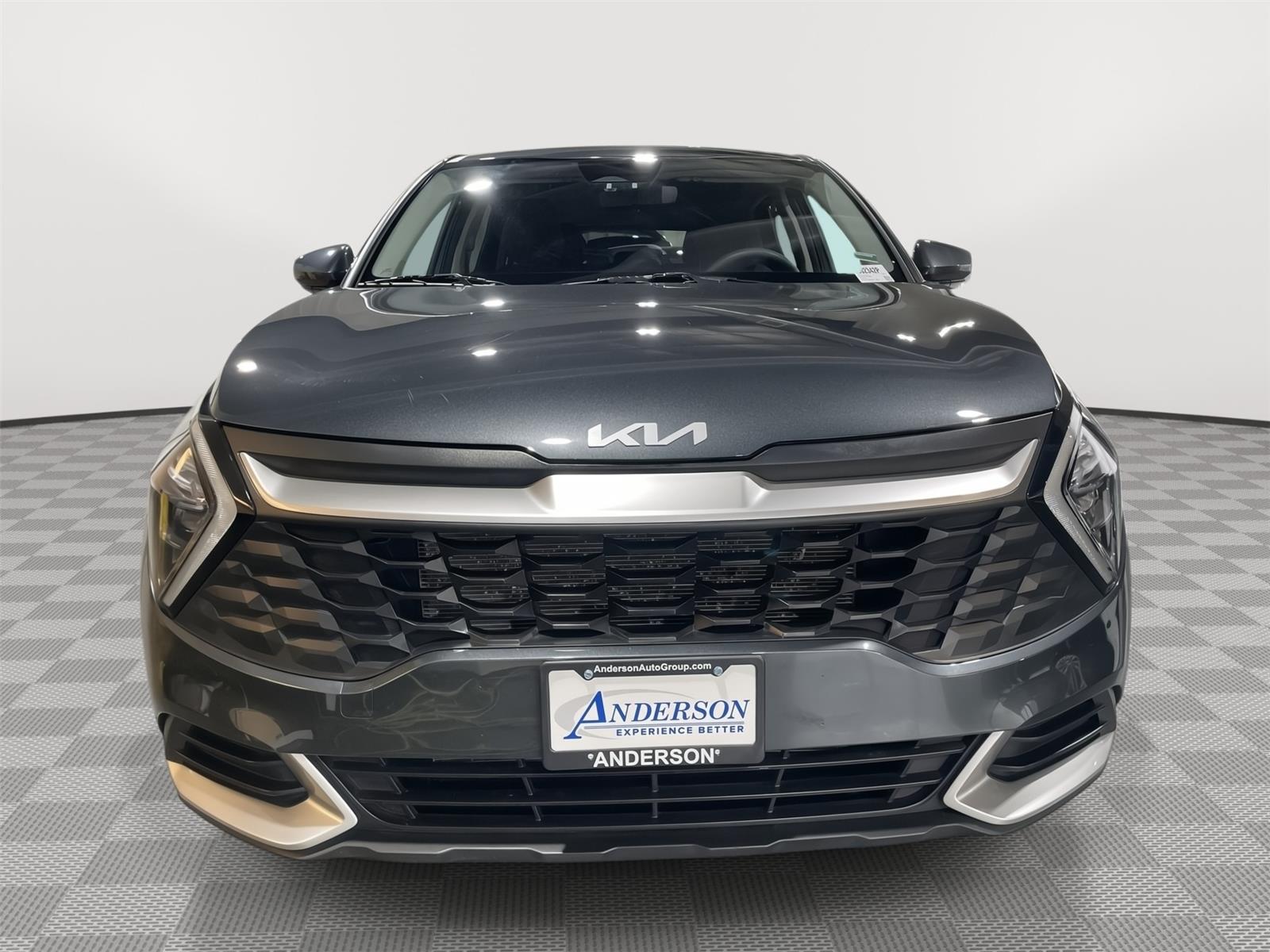 Vehicle photo 4
