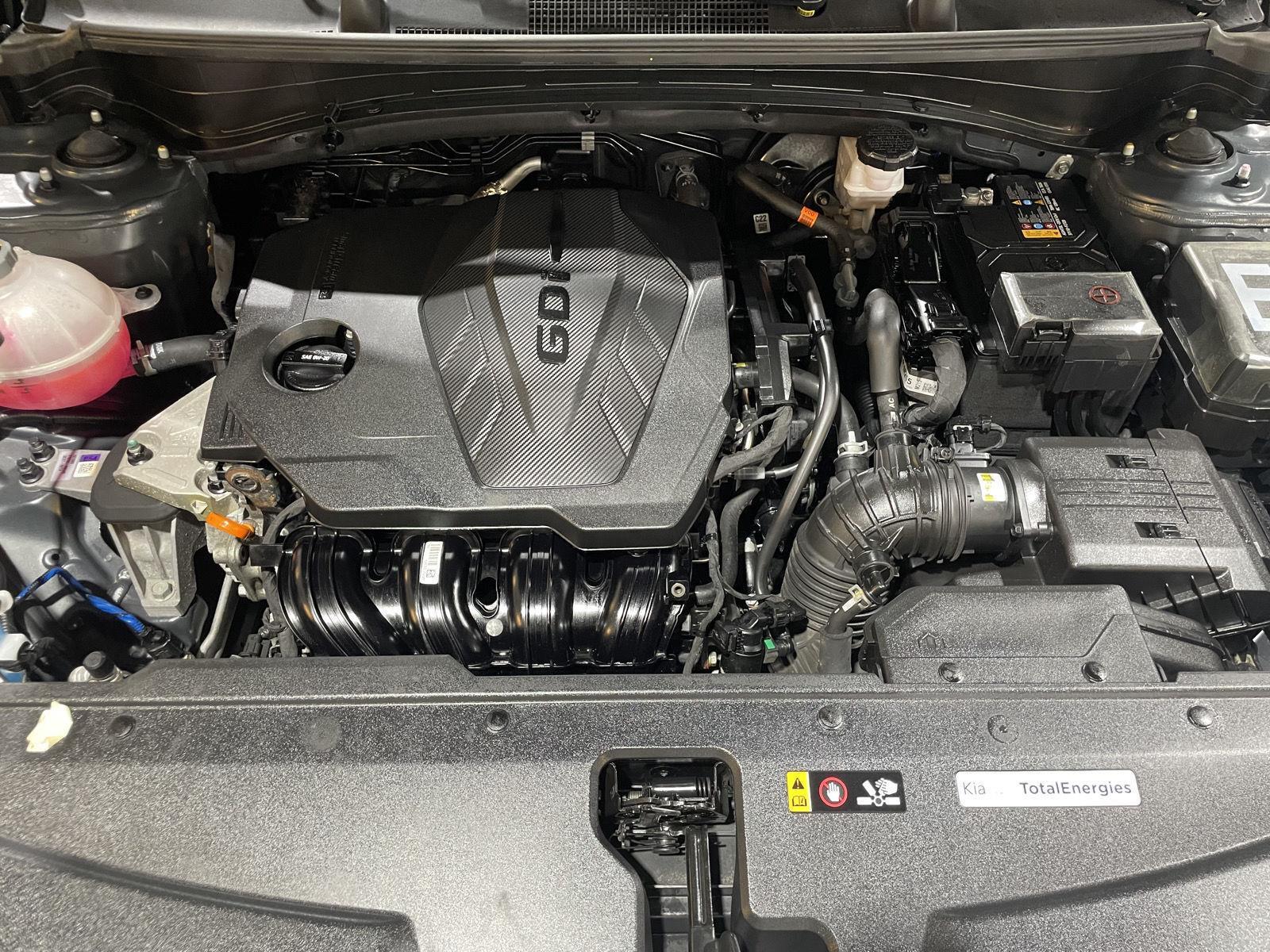 Vehicle photo 37