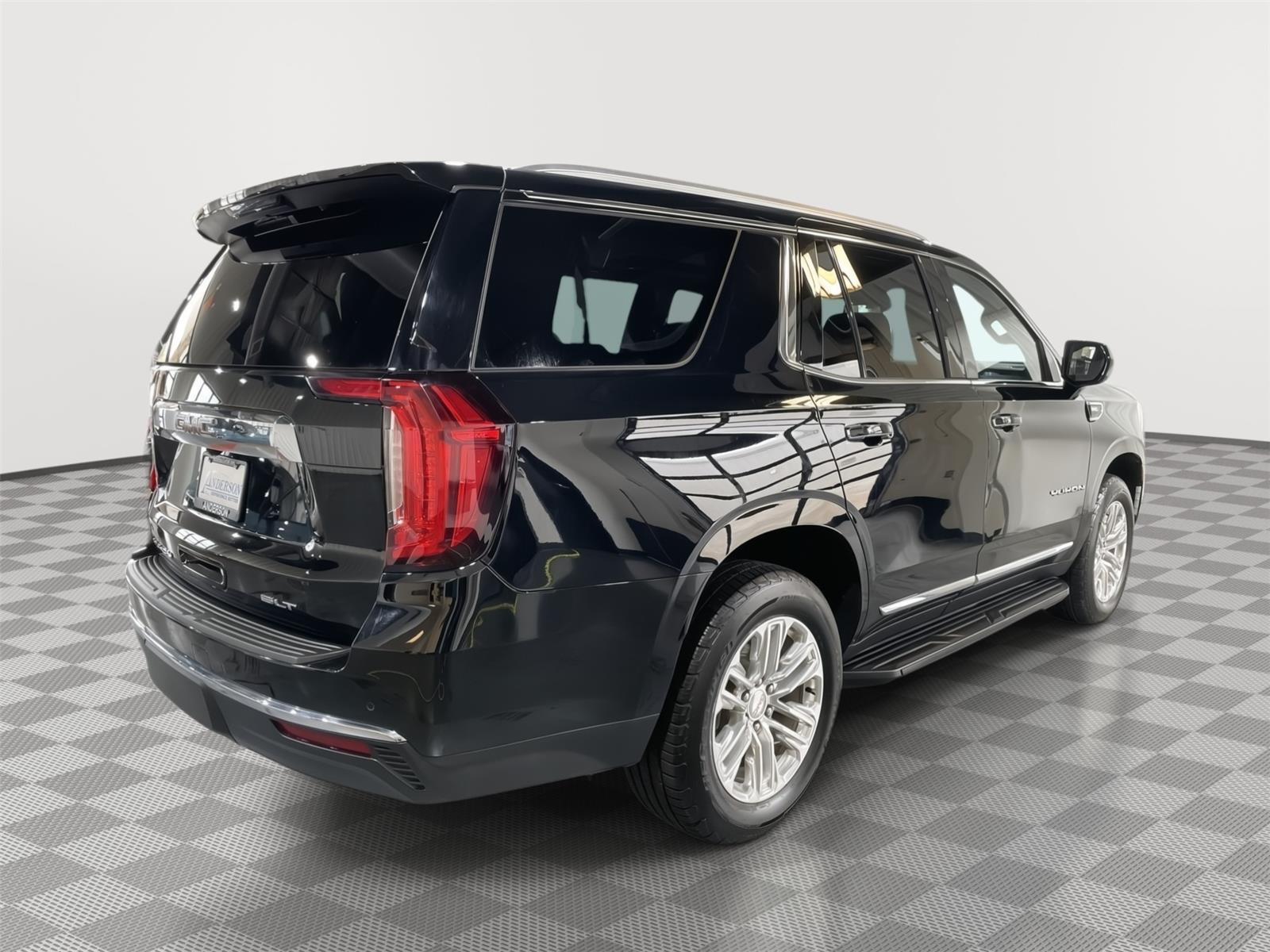 Vehicle photo 7