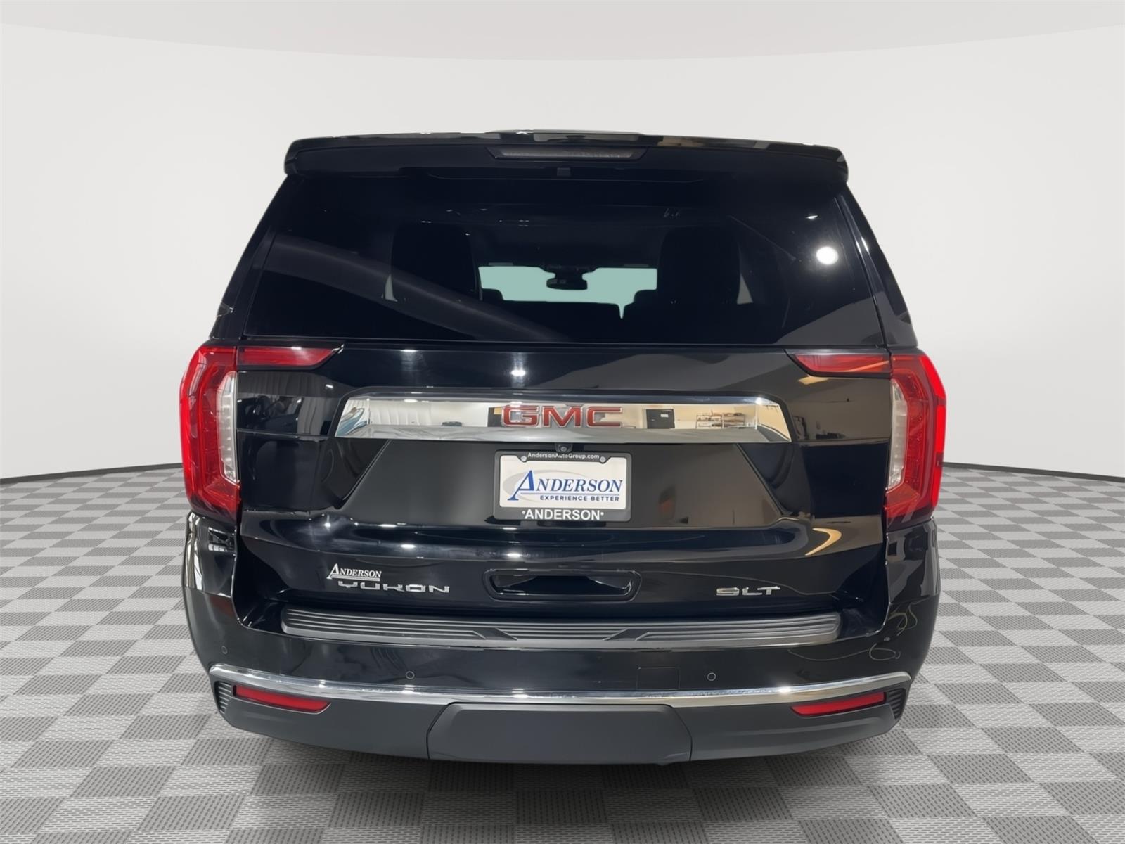 Vehicle photo 8