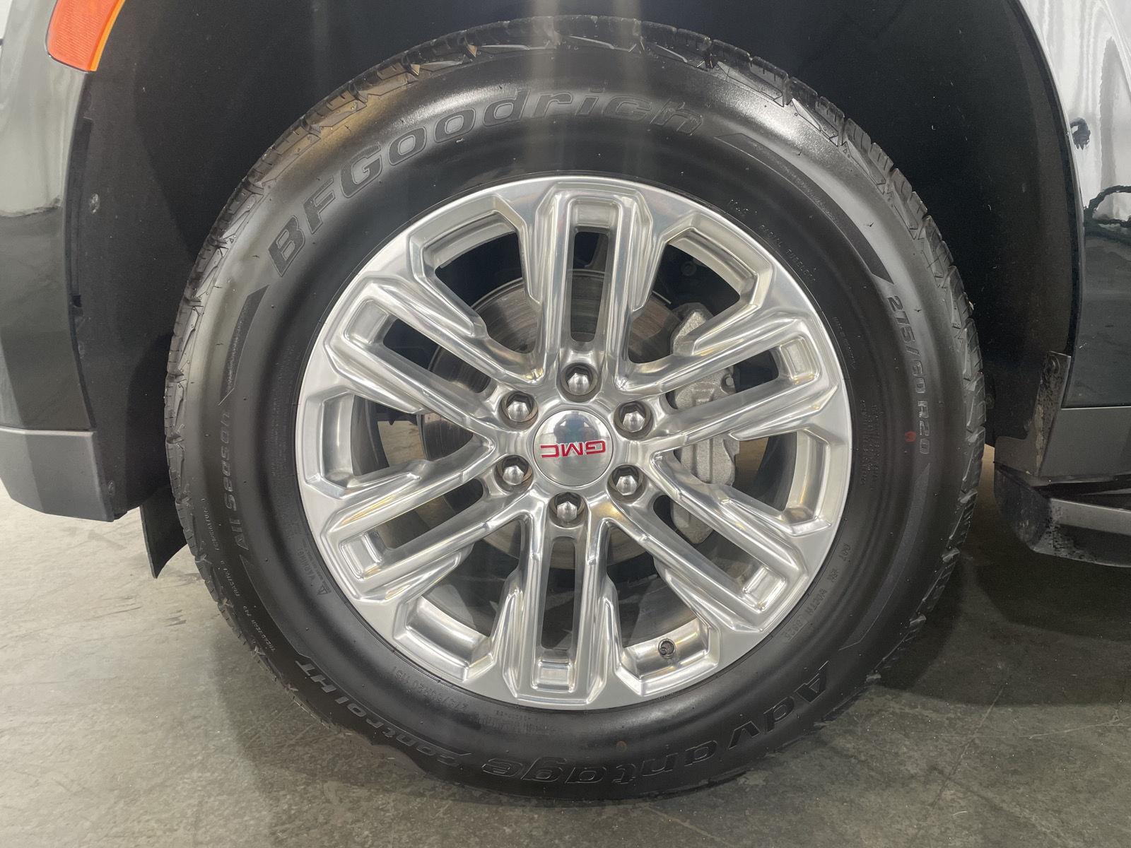 Vehicle photo 10