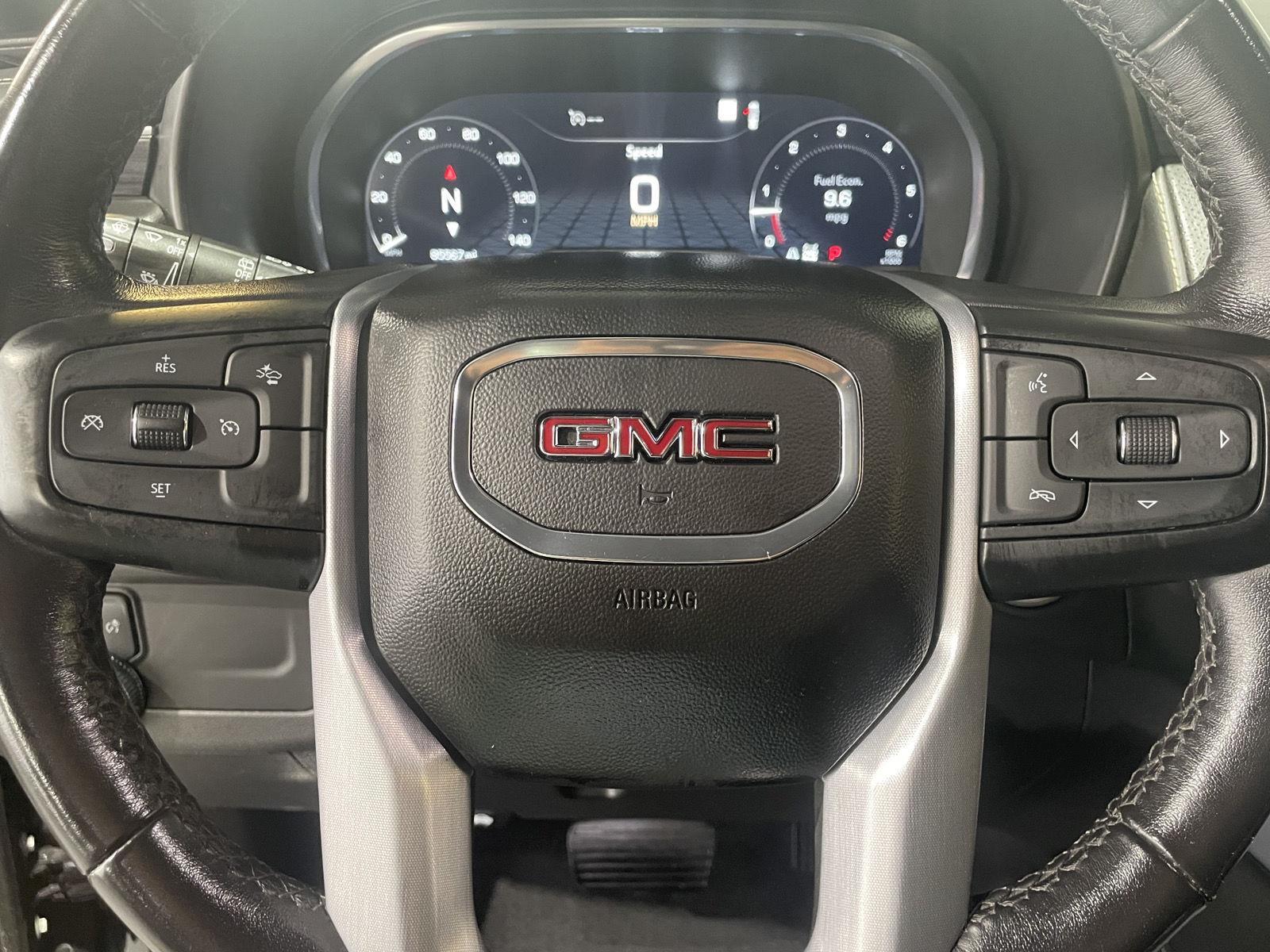 Vehicle photo 13
