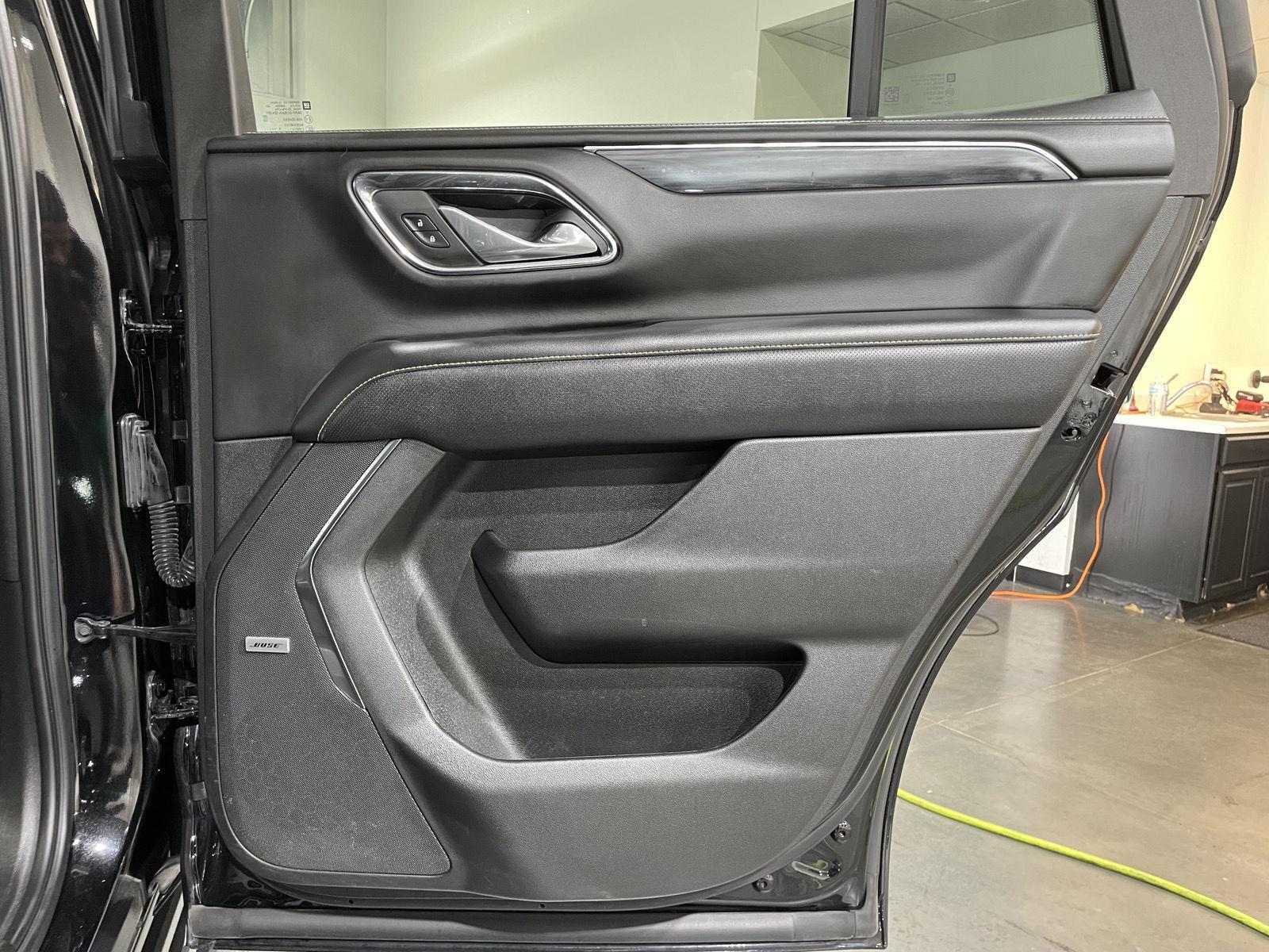 Vehicle photo 24