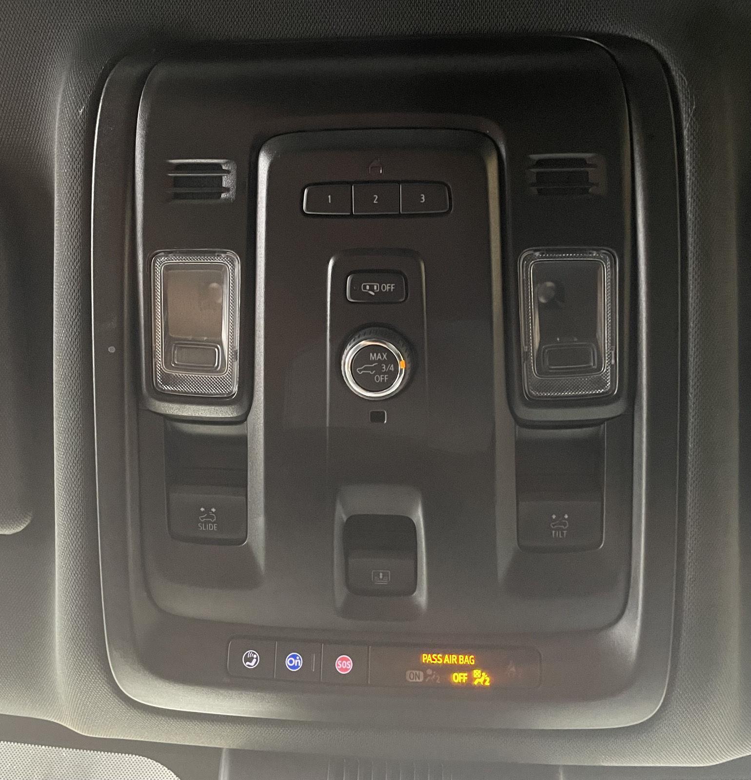 Vehicle photo 31