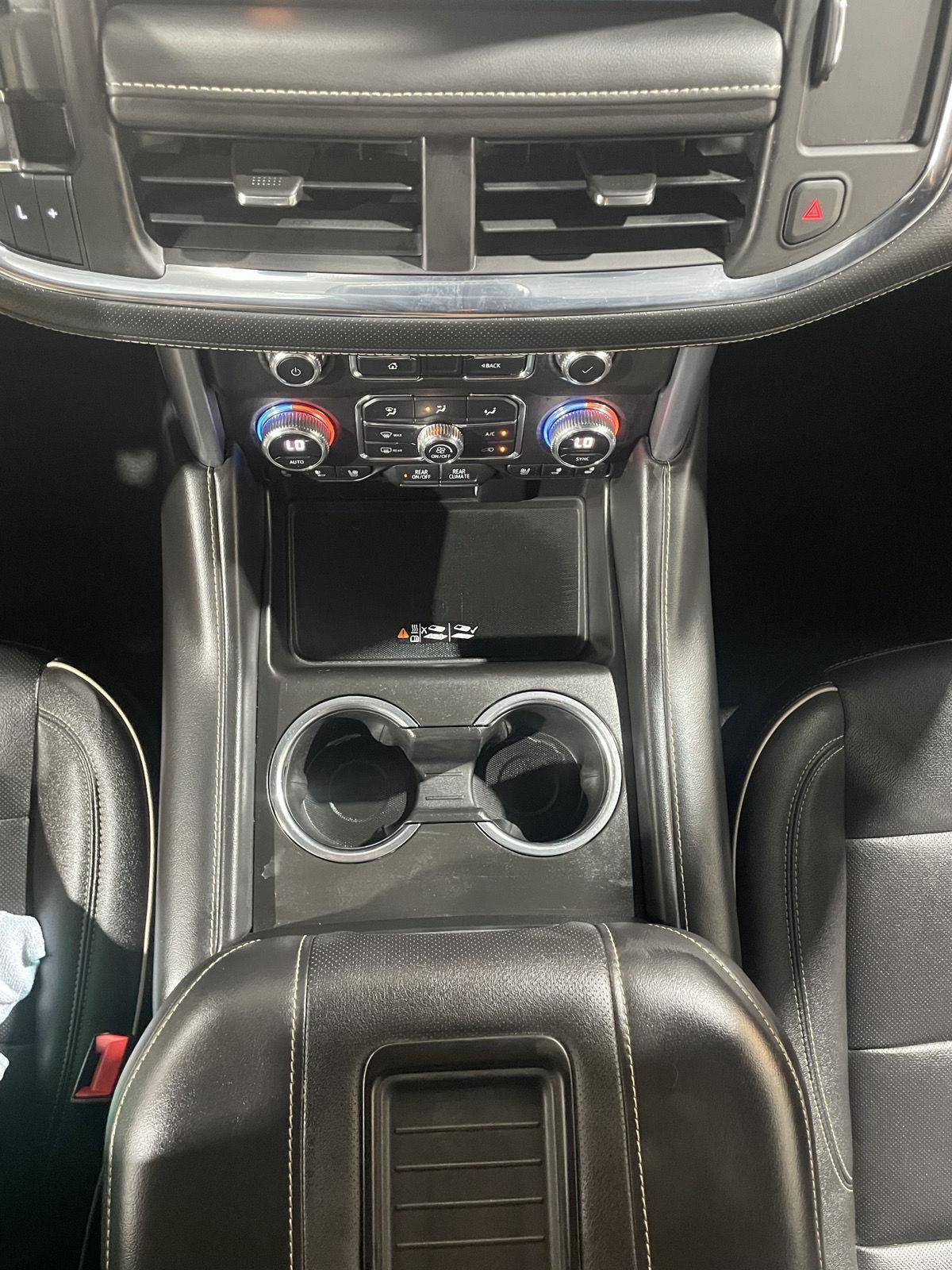 Vehicle photo 34