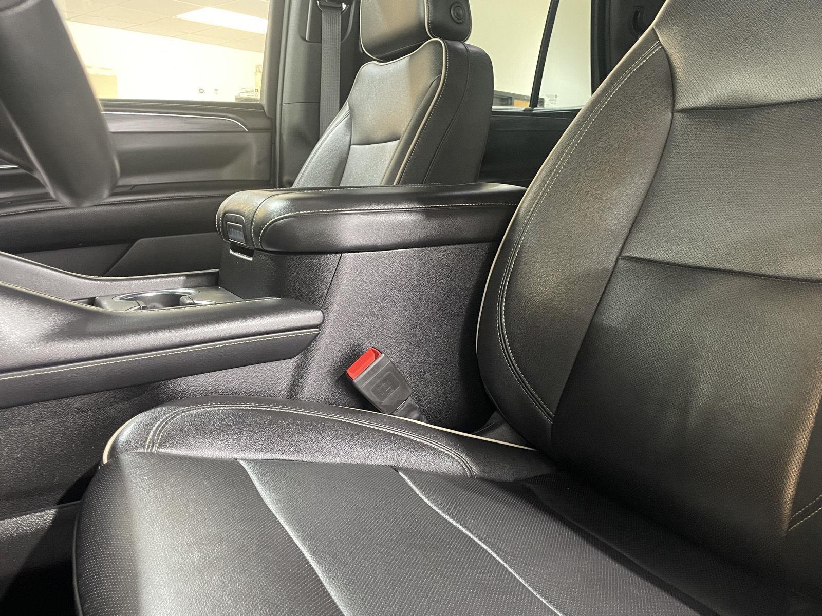 Vehicle photo 36