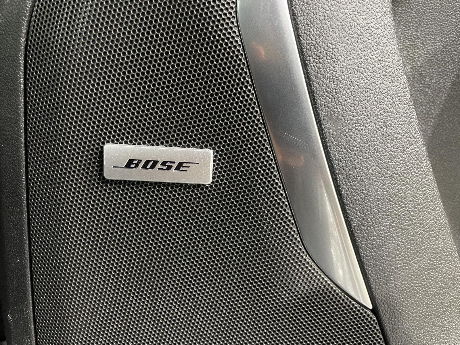Vehicle photo 38