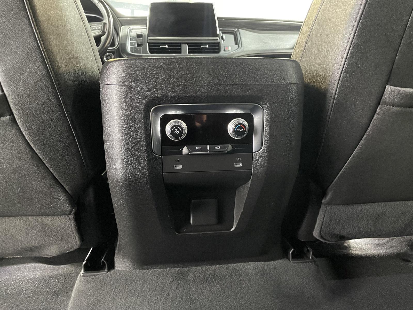 Vehicle photo 39
