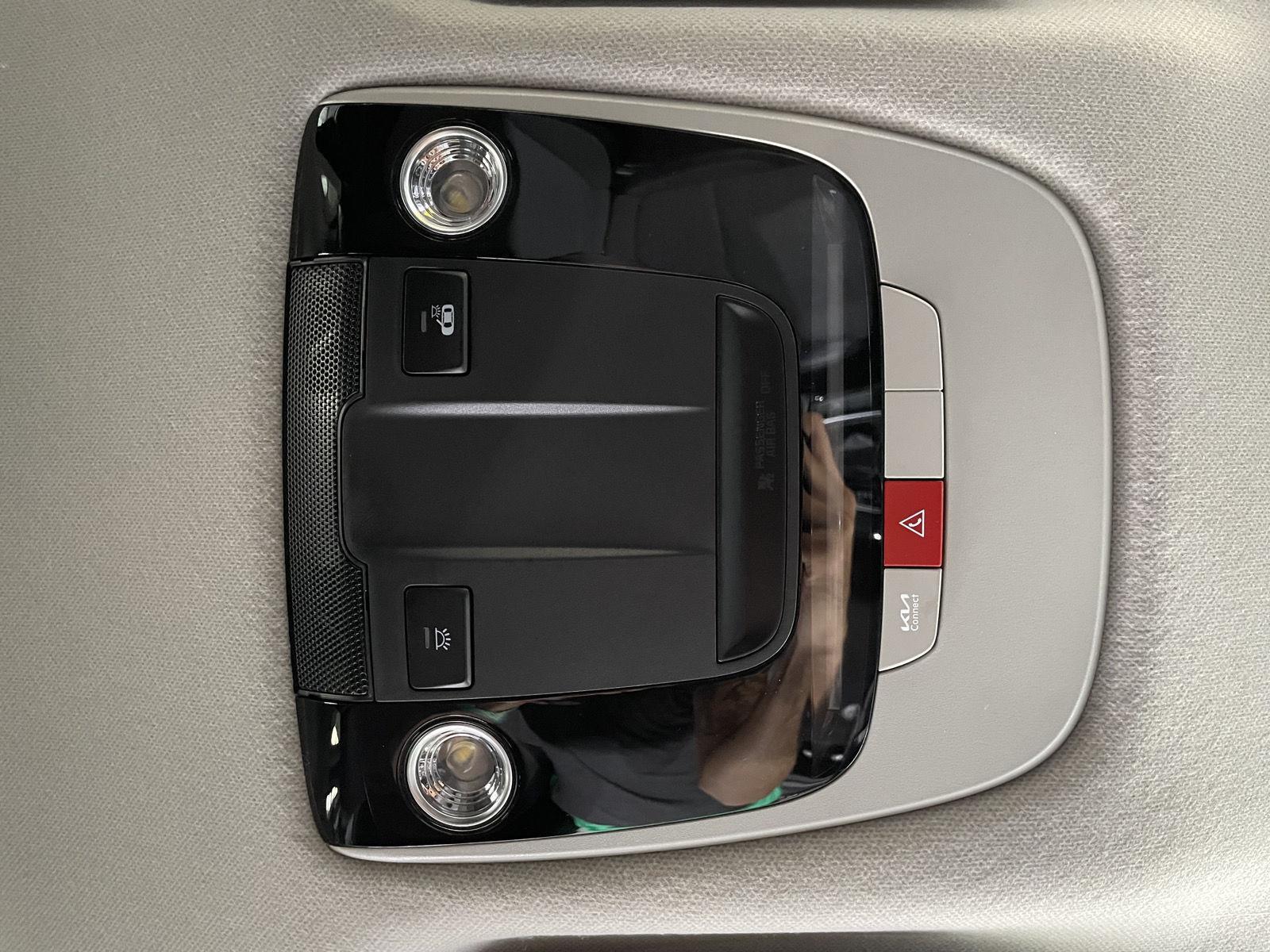 Vehicle photo 27