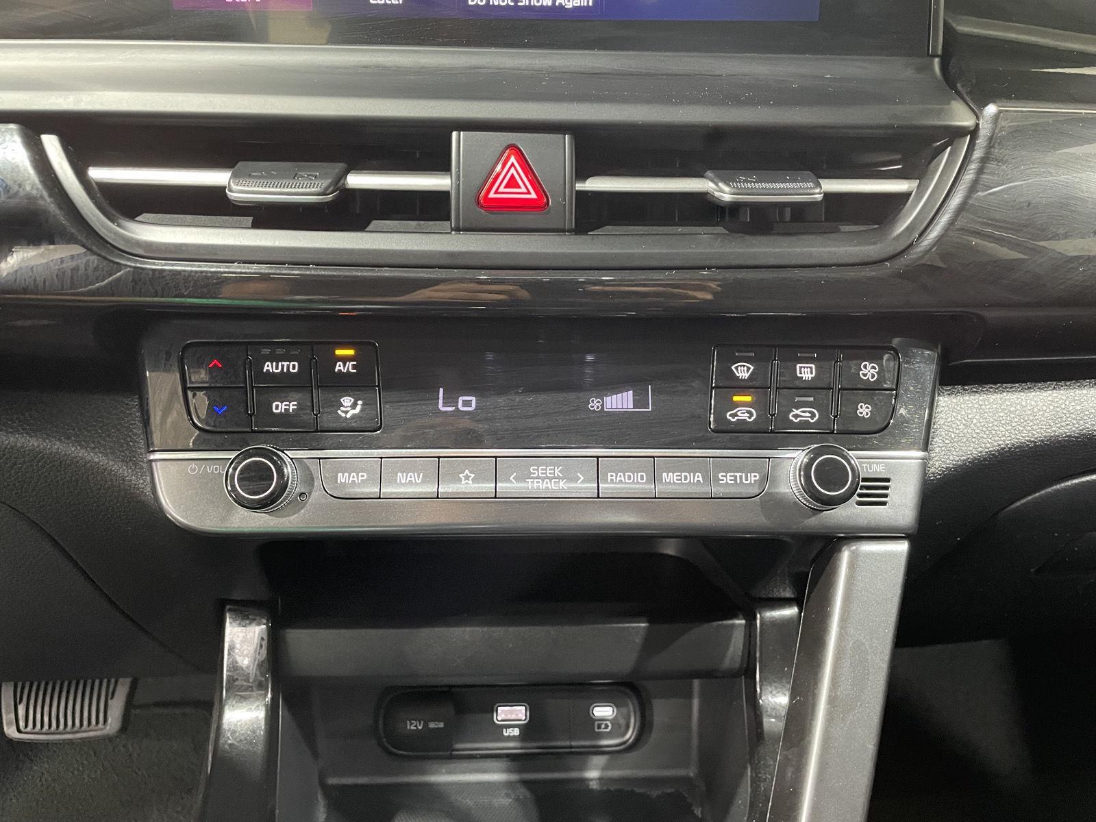 Vehicle photo 31