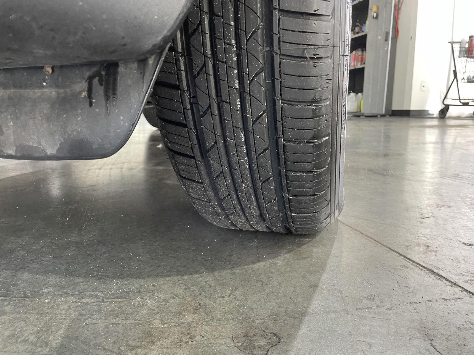 Vehicle photo 11