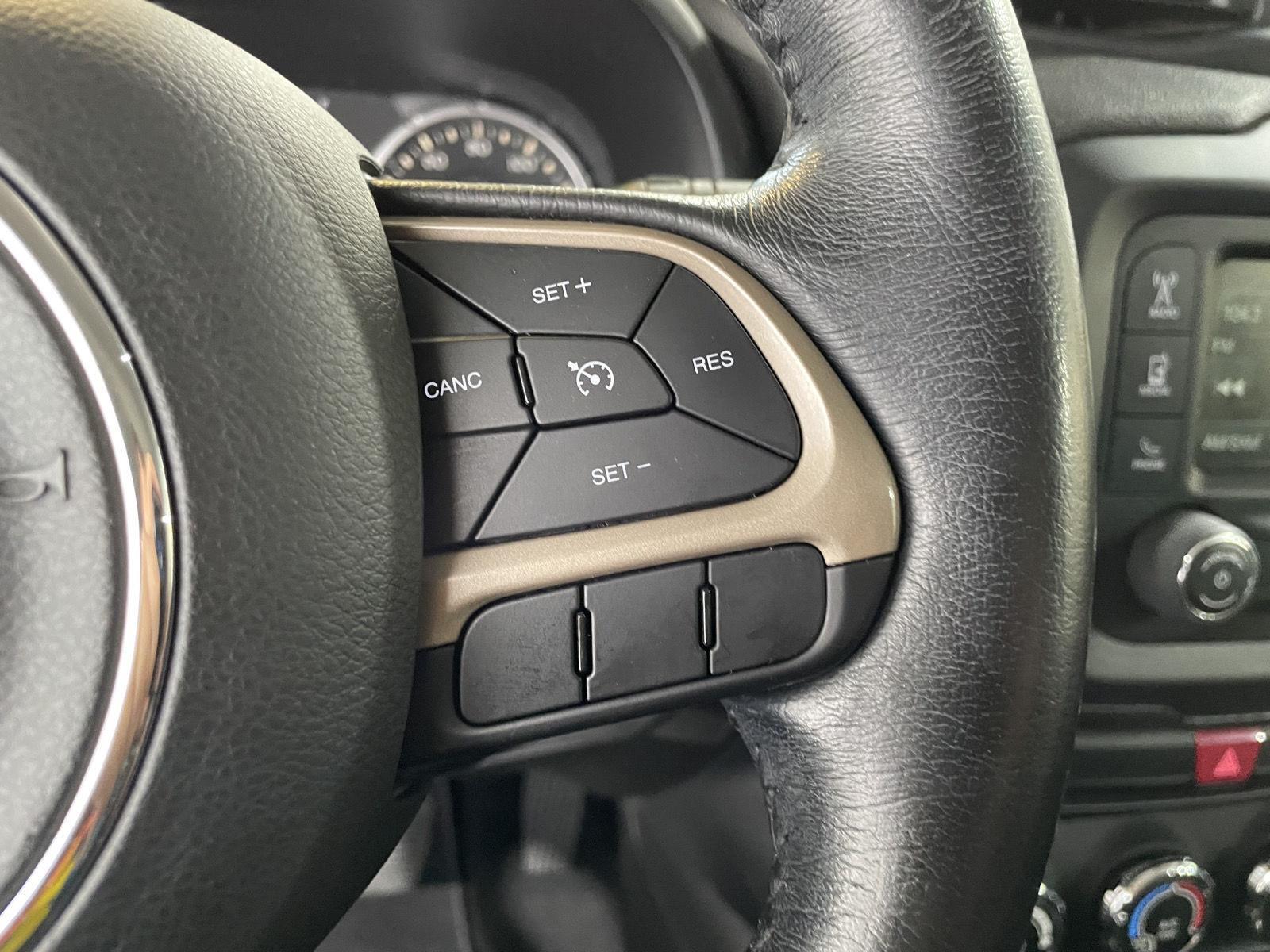 Vehicle photo 15