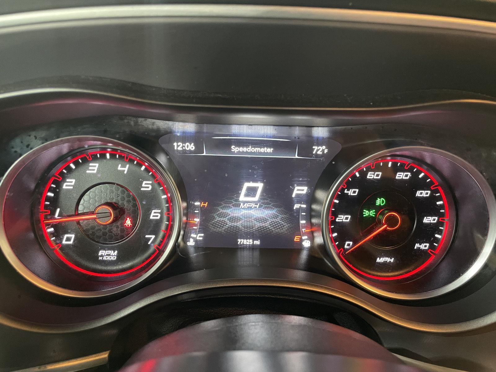 Vehicle photo 3