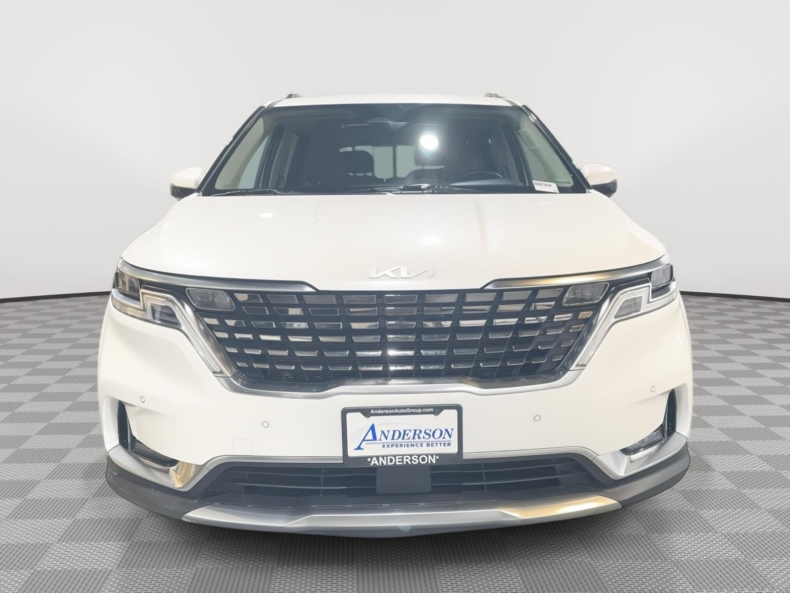 Vehicle photo 4
