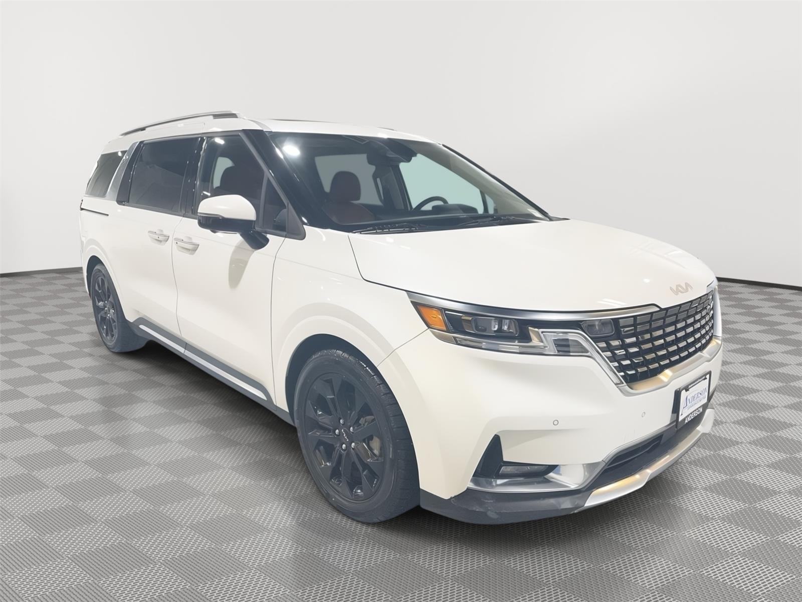 Vehicle photo 5