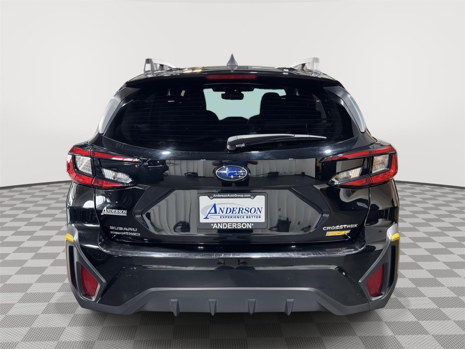Vehicle photo 9