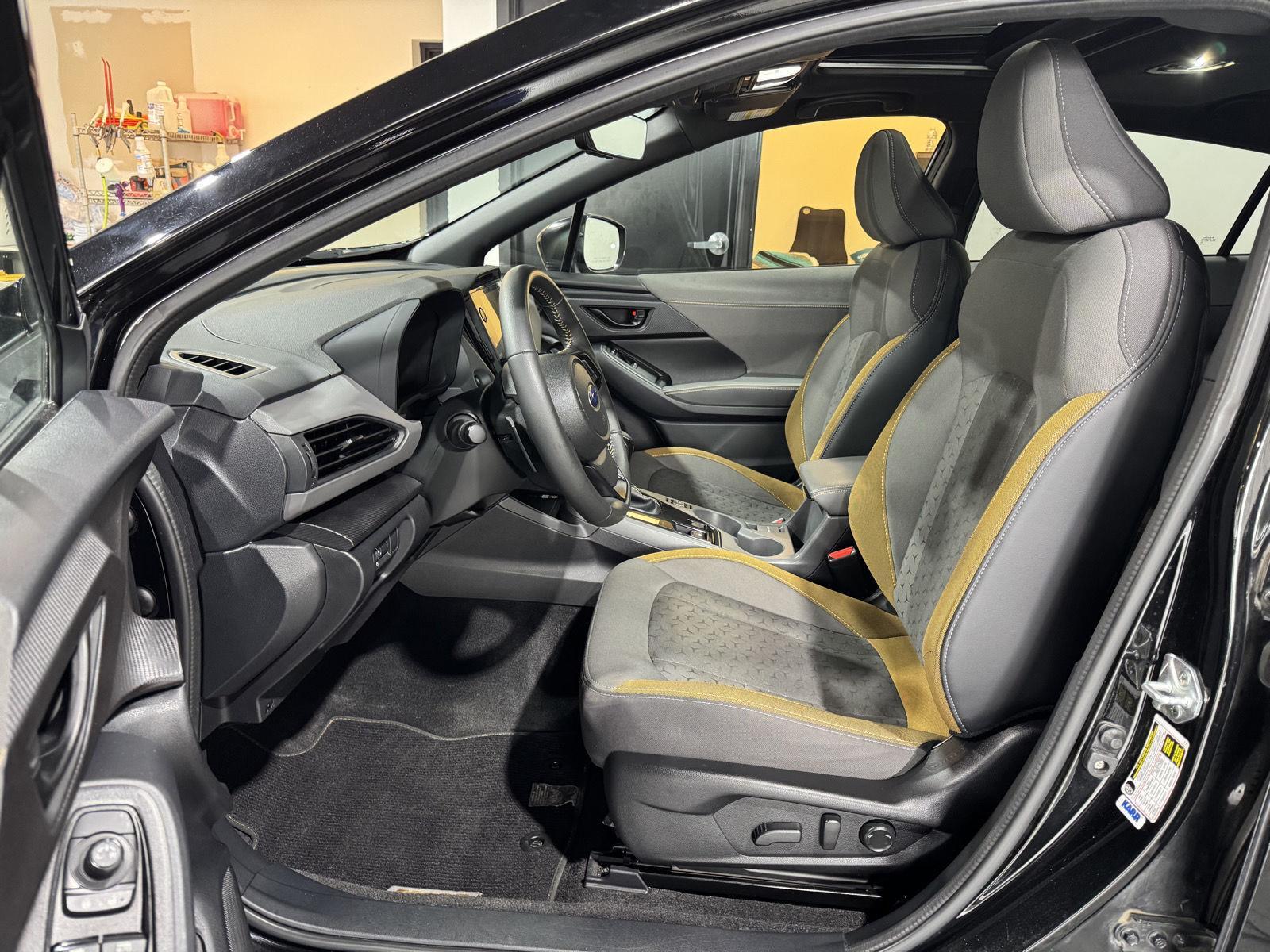 Vehicle photo 19