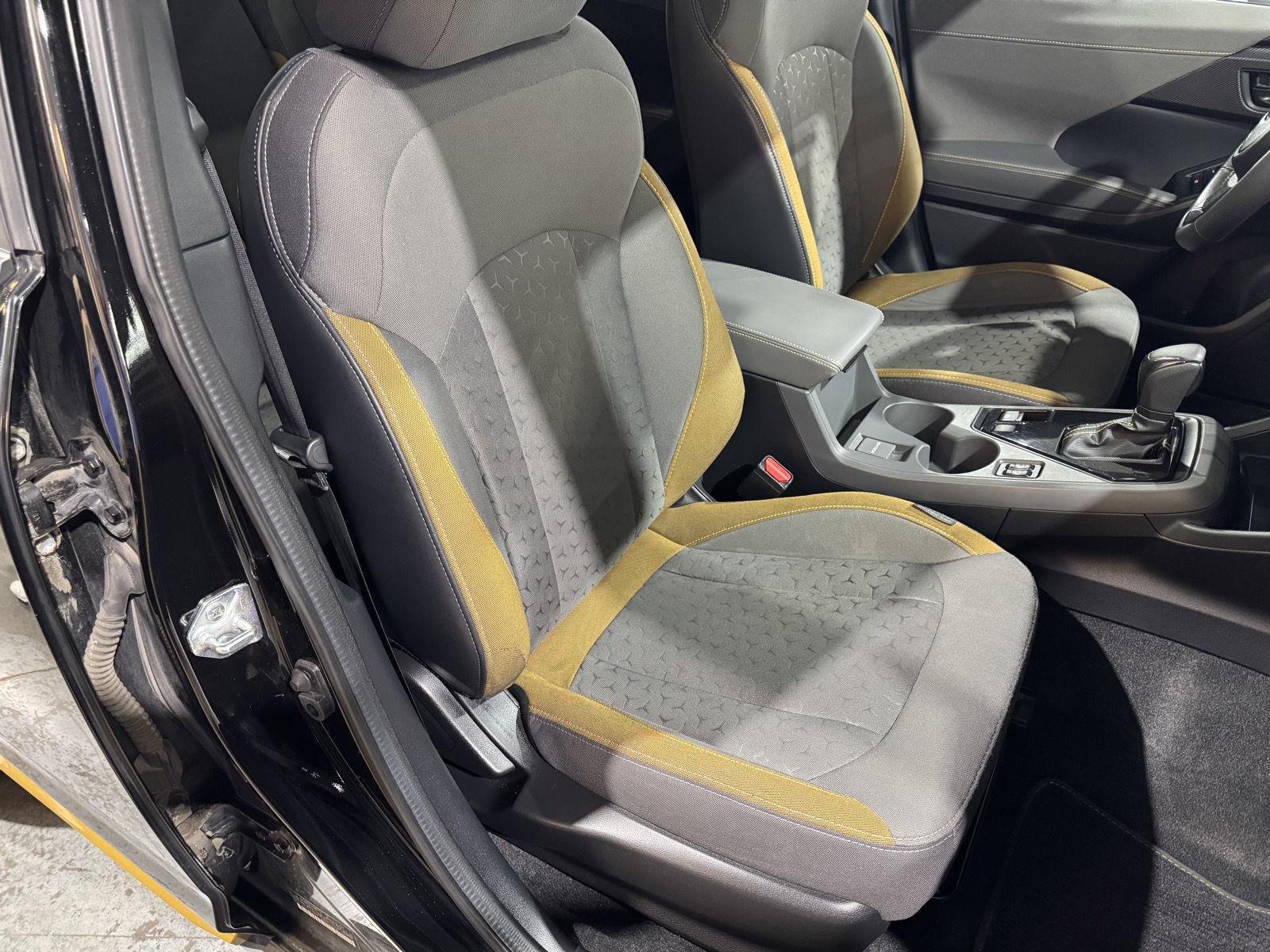 Vehicle photo 26