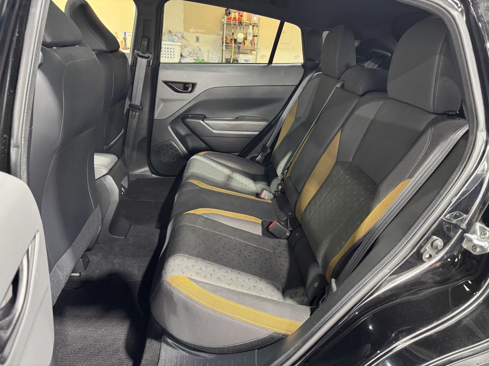 Vehicle photo 30