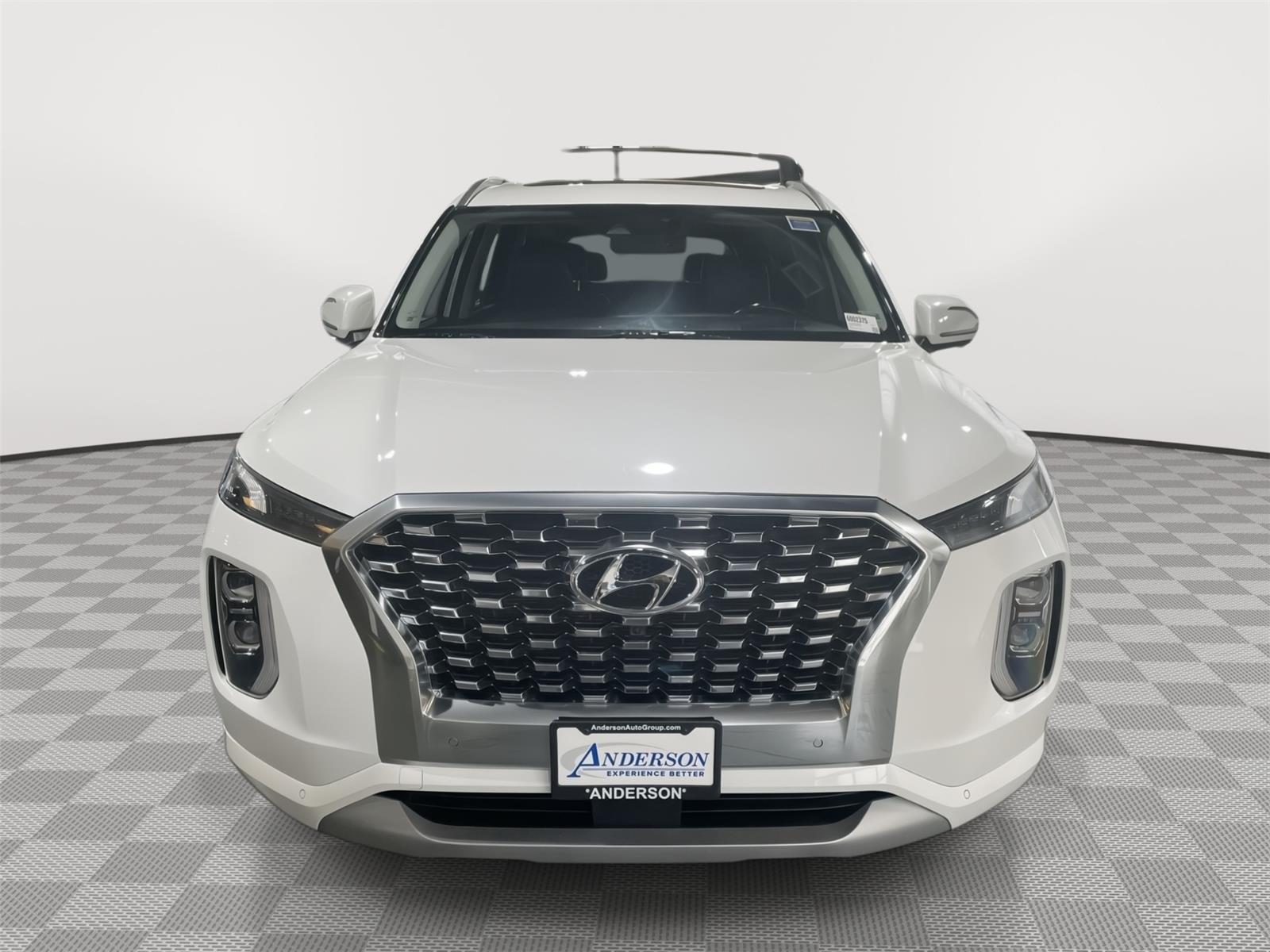 Vehicle photo 4