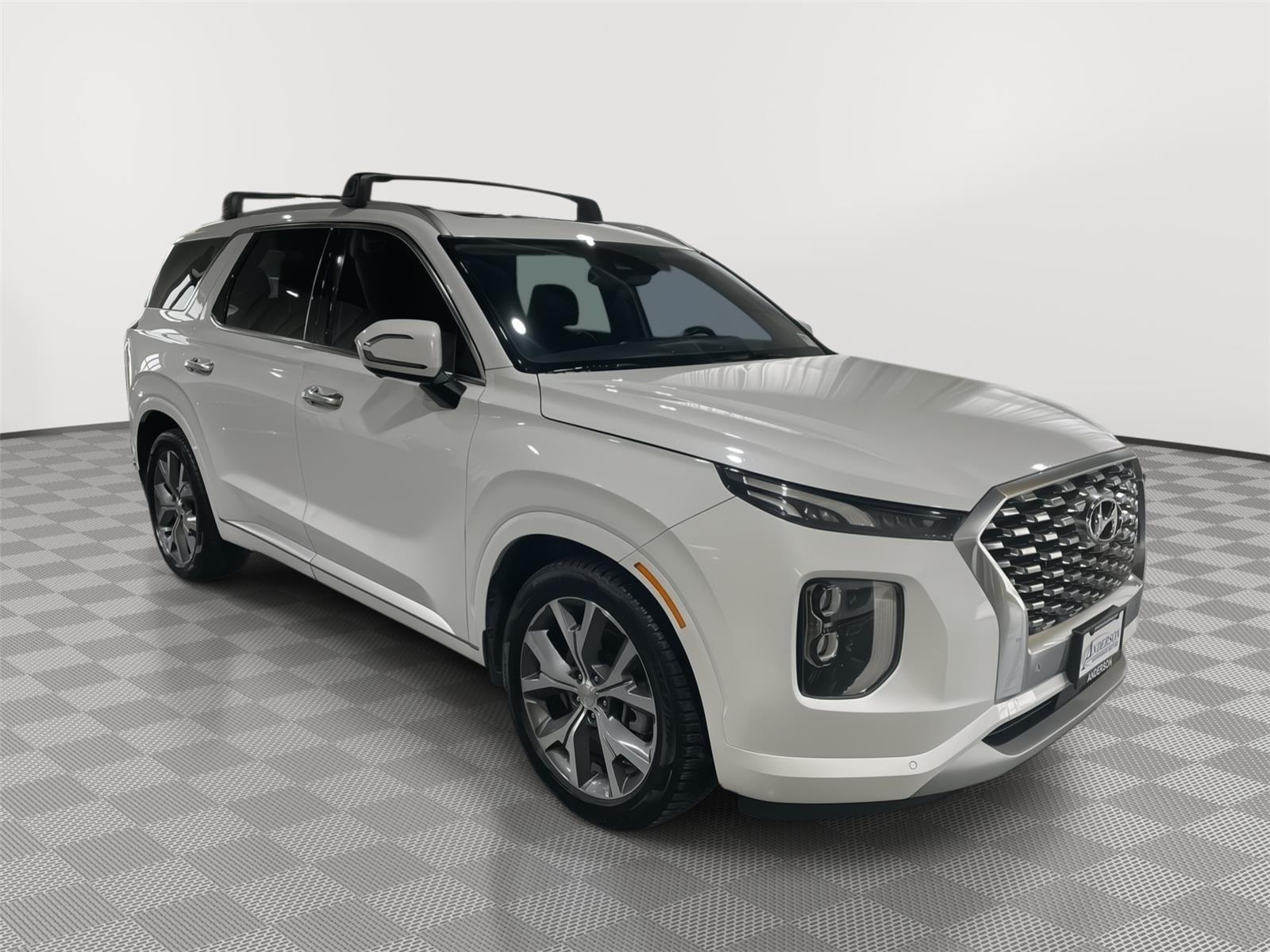 Vehicle photo 5