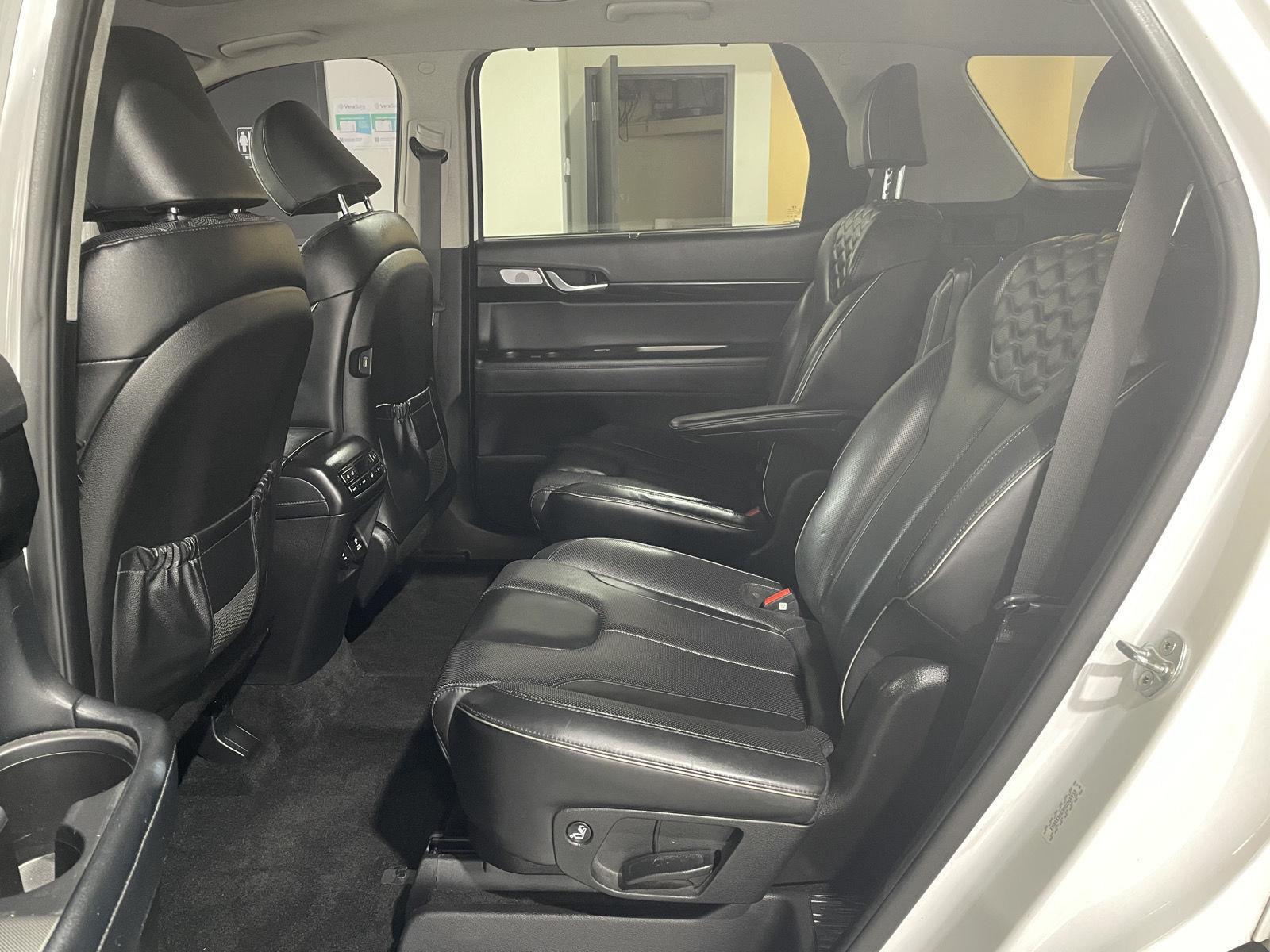 Vehicle photo 16