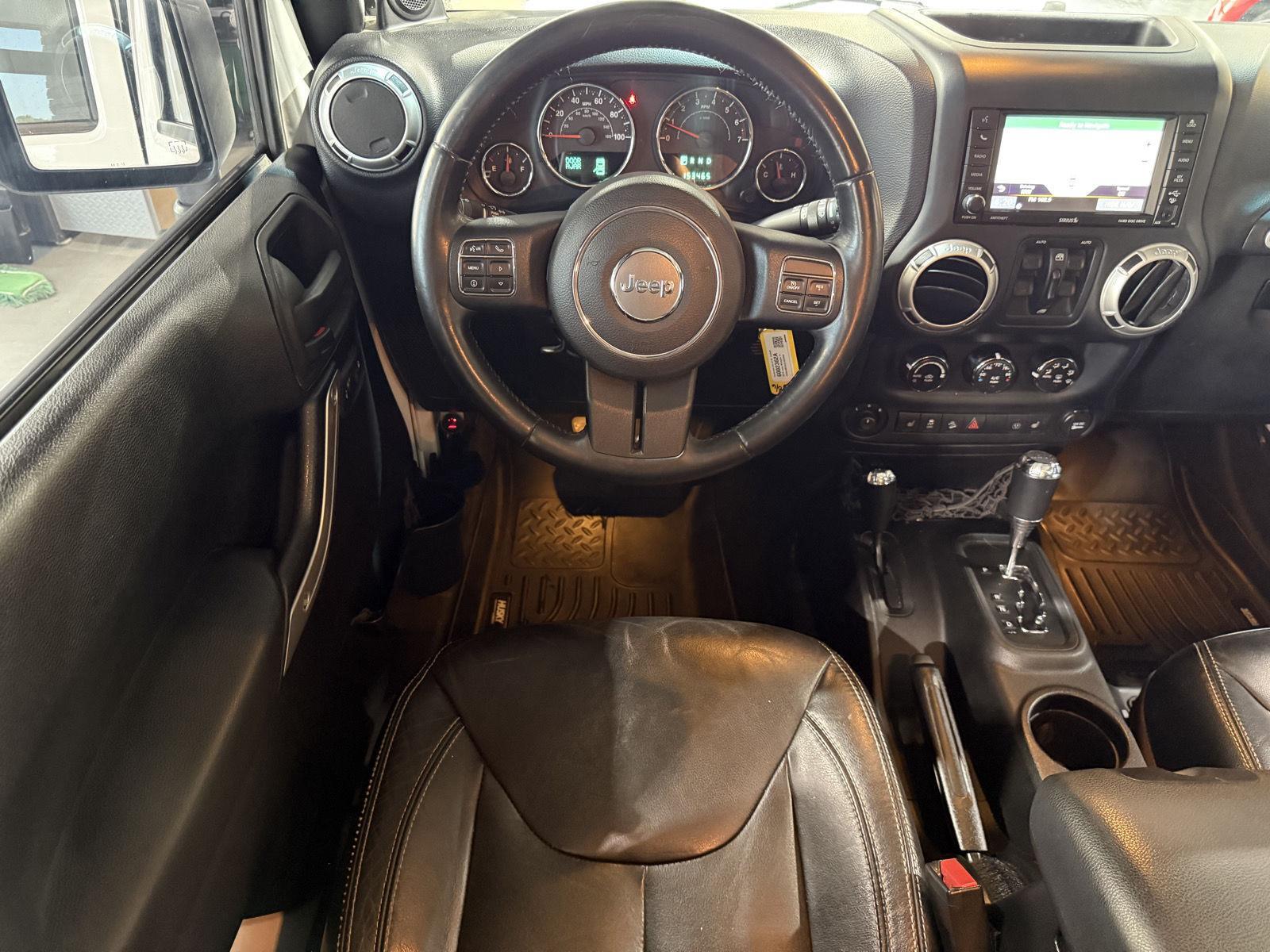 Vehicle photo 16
