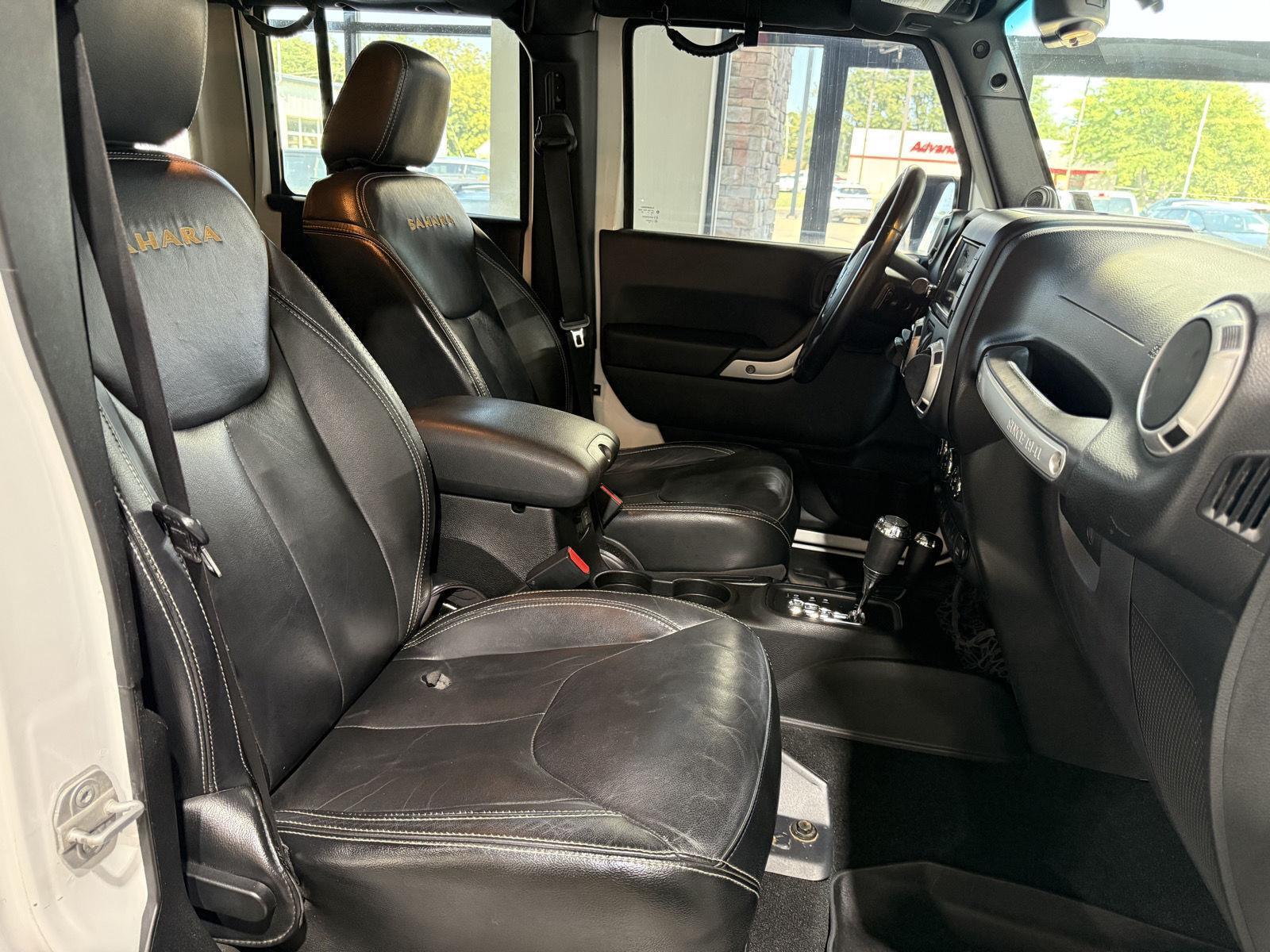 Vehicle photo 26