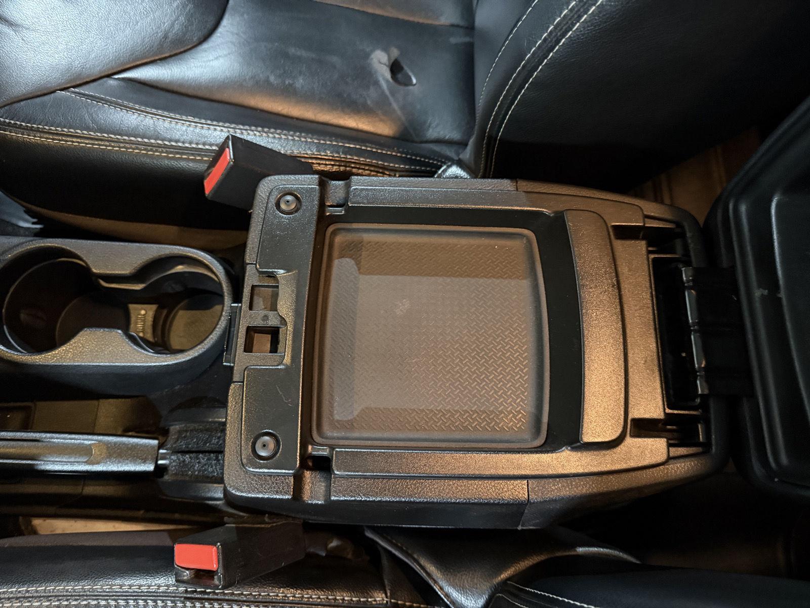 Vehicle photo 32