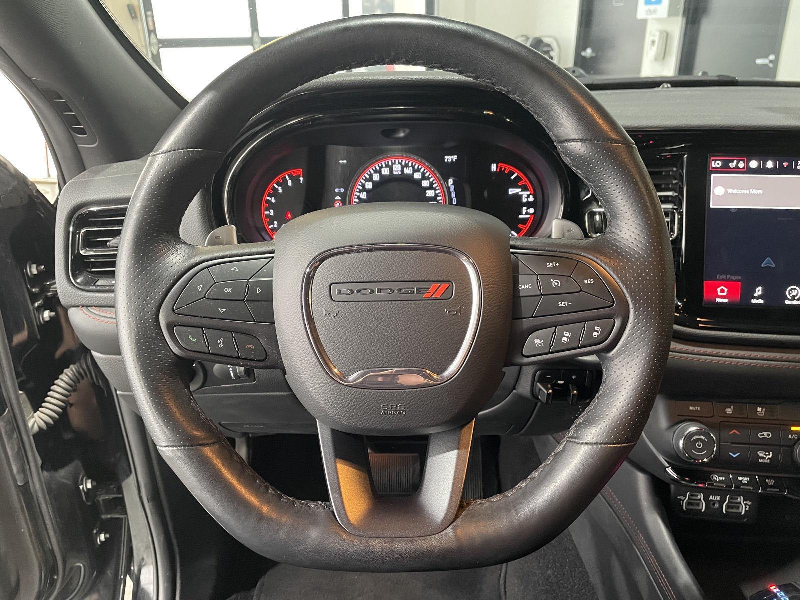 Vehicle photo 12