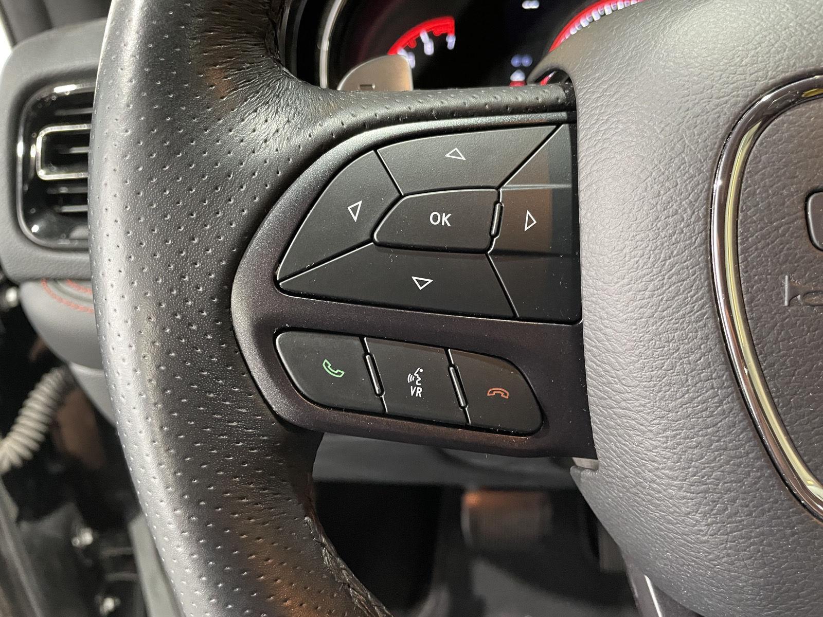 Vehicle photo 14