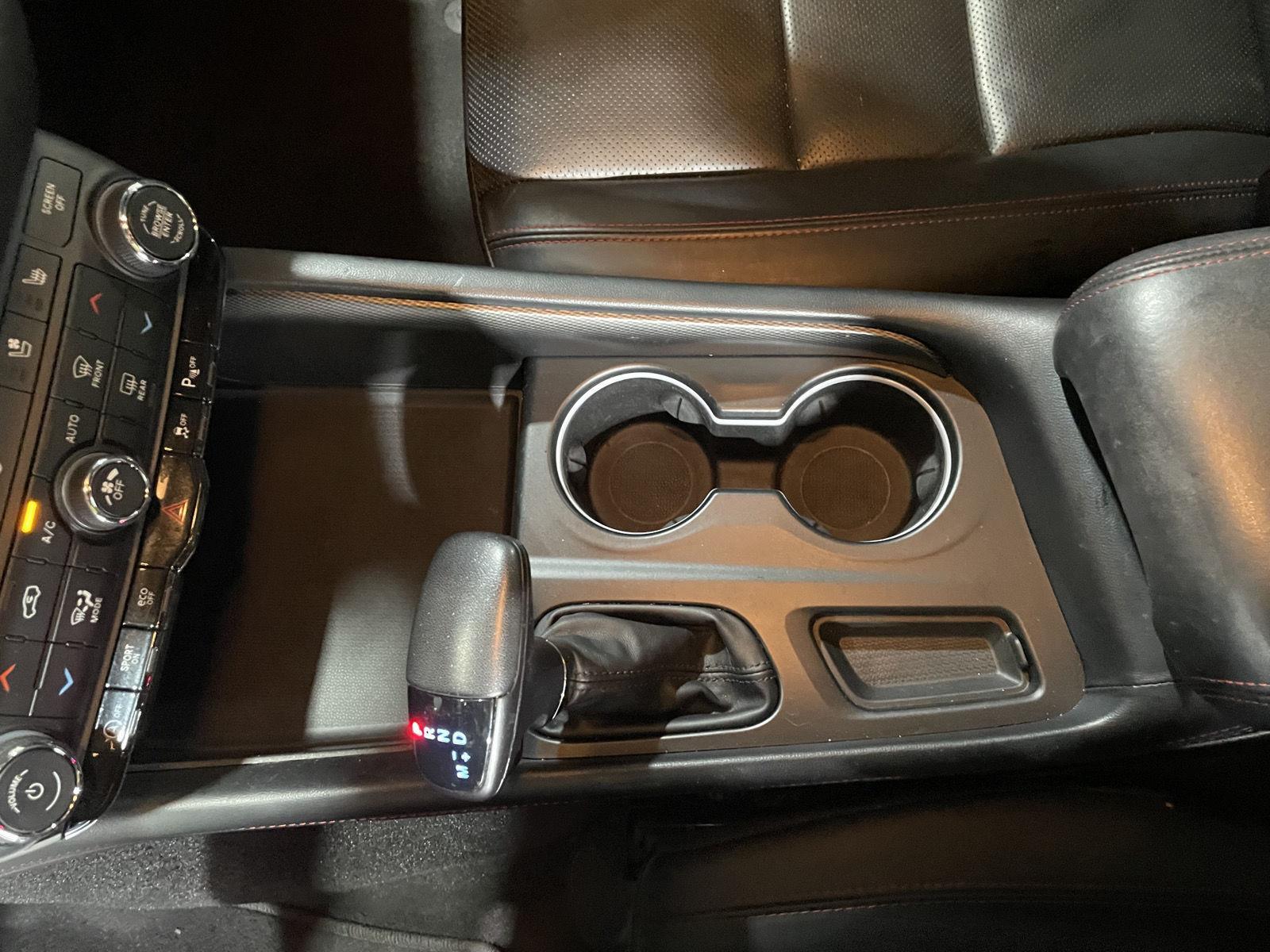 Vehicle photo 38