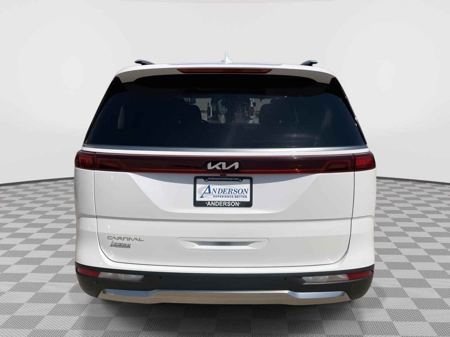Vehicle photo 5