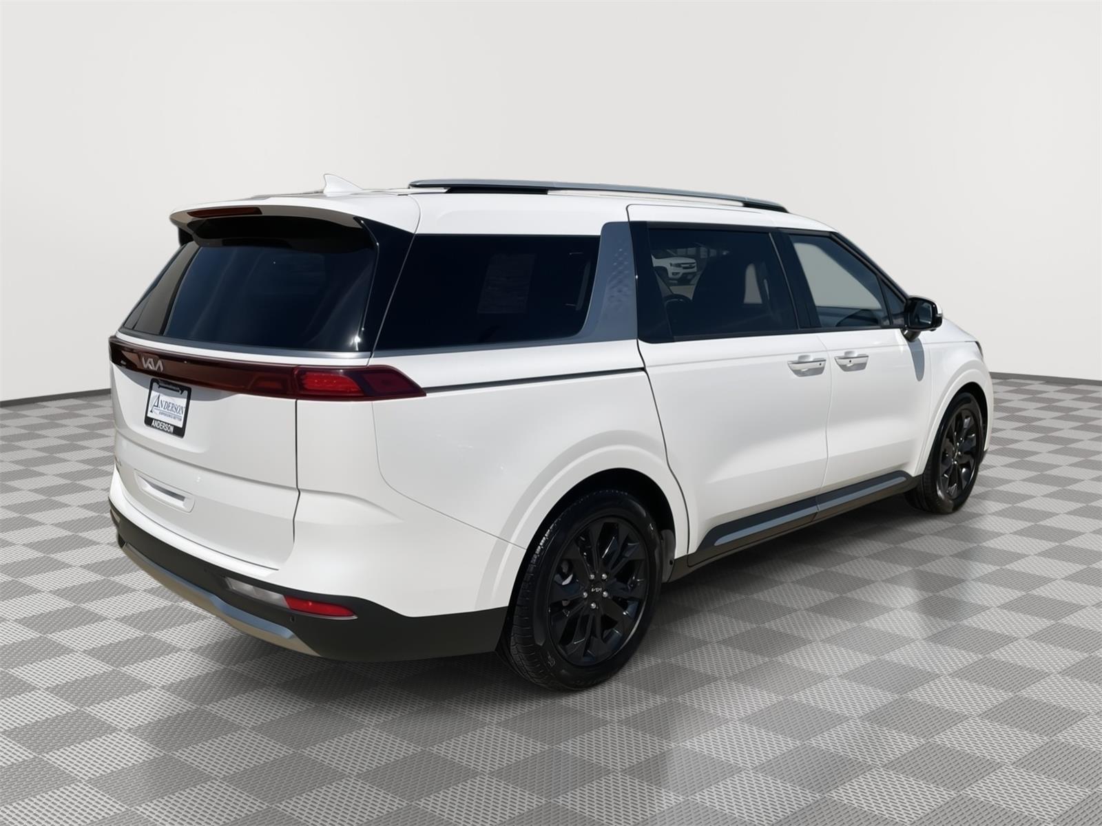 Vehicle photo 6