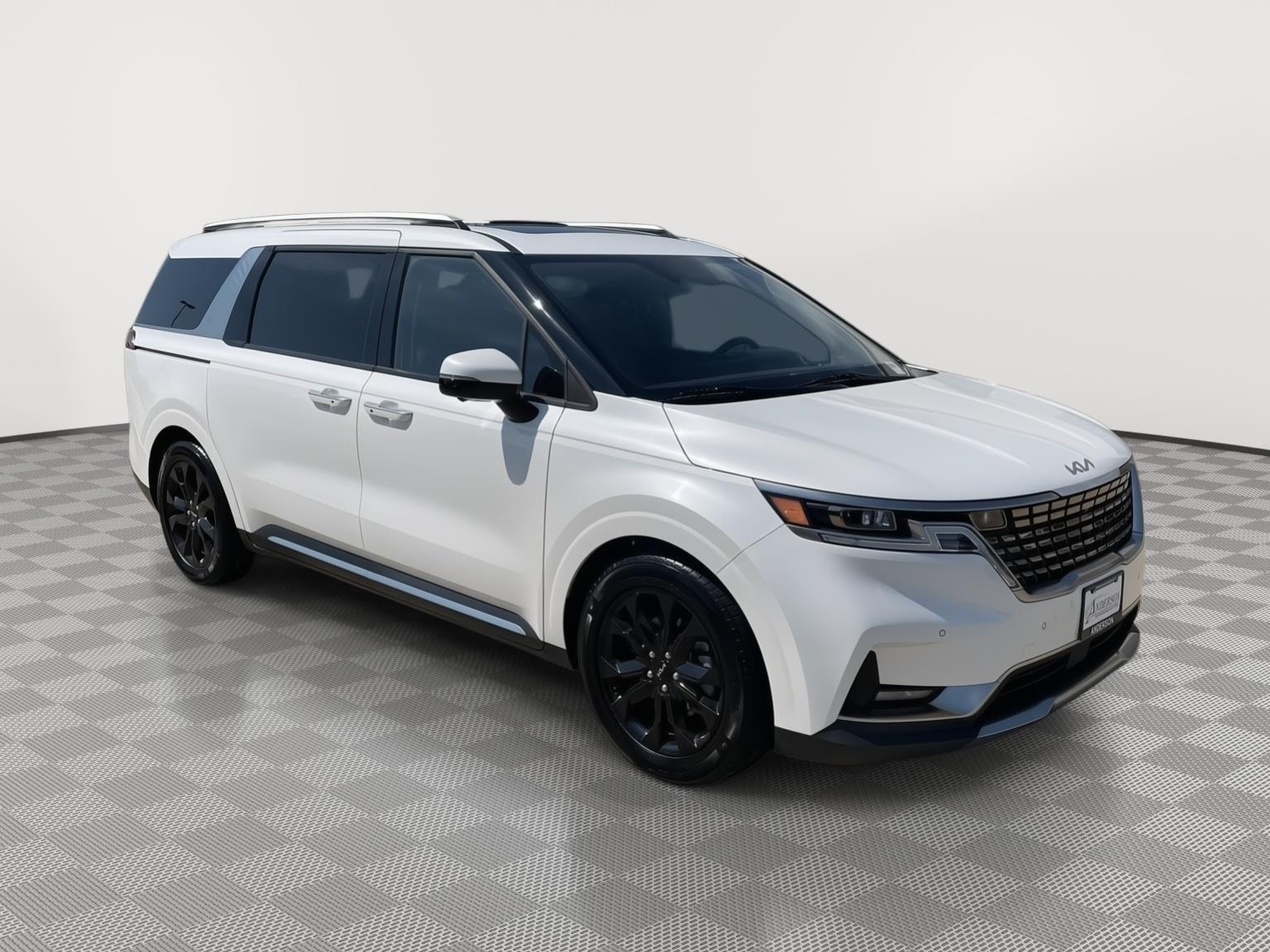 Vehicle photo 8