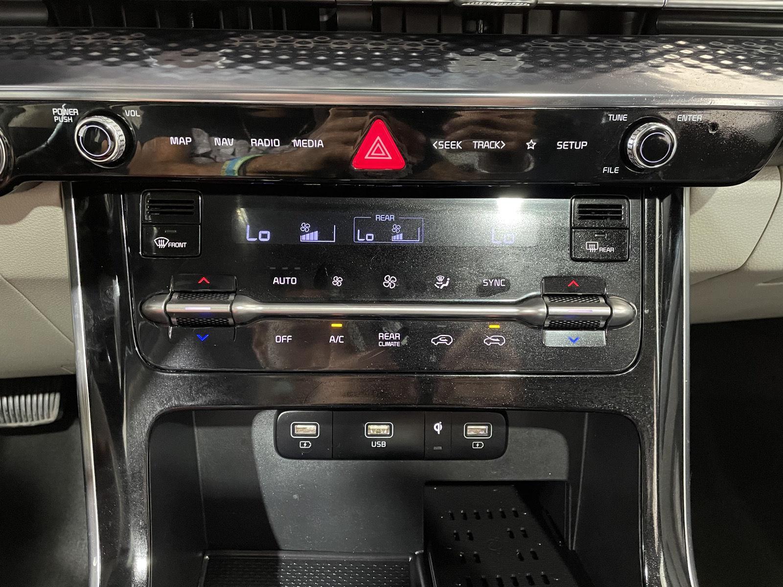 Vehicle photo 27