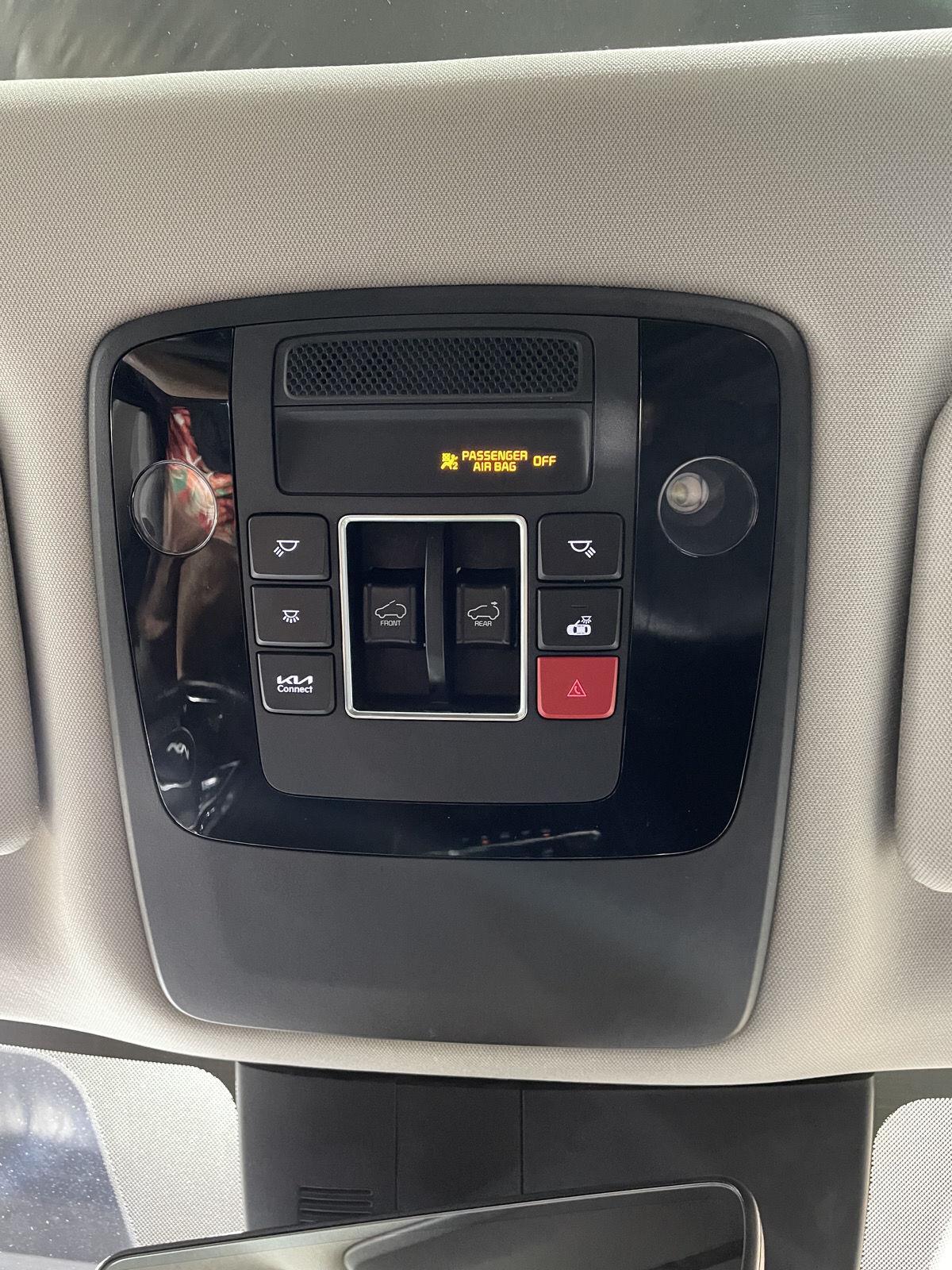 Vehicle photo 35
