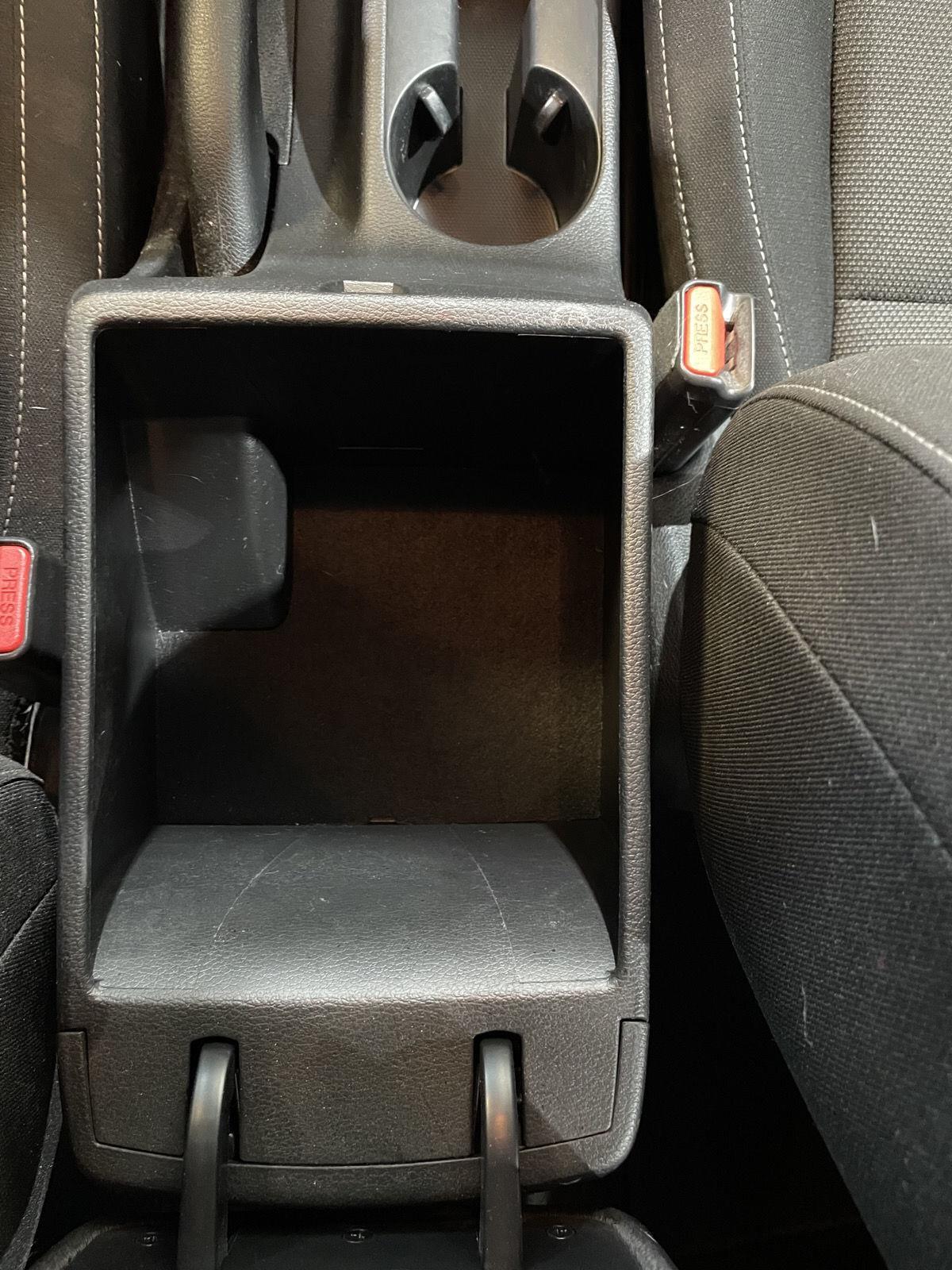 Vehicle photo 34