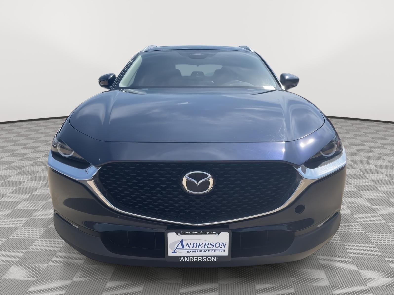 Vehicle photo 4