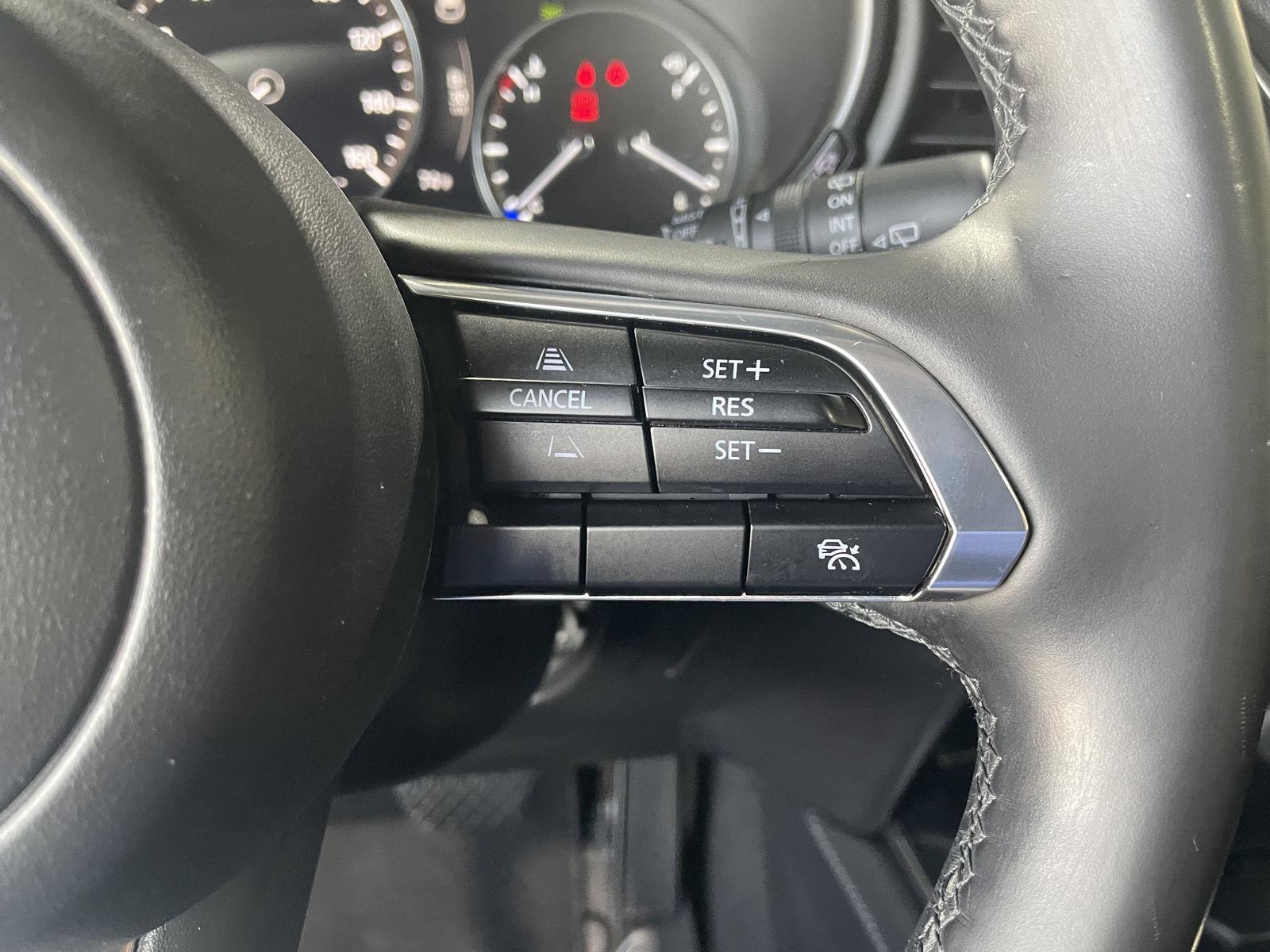 Vehicle photo 15