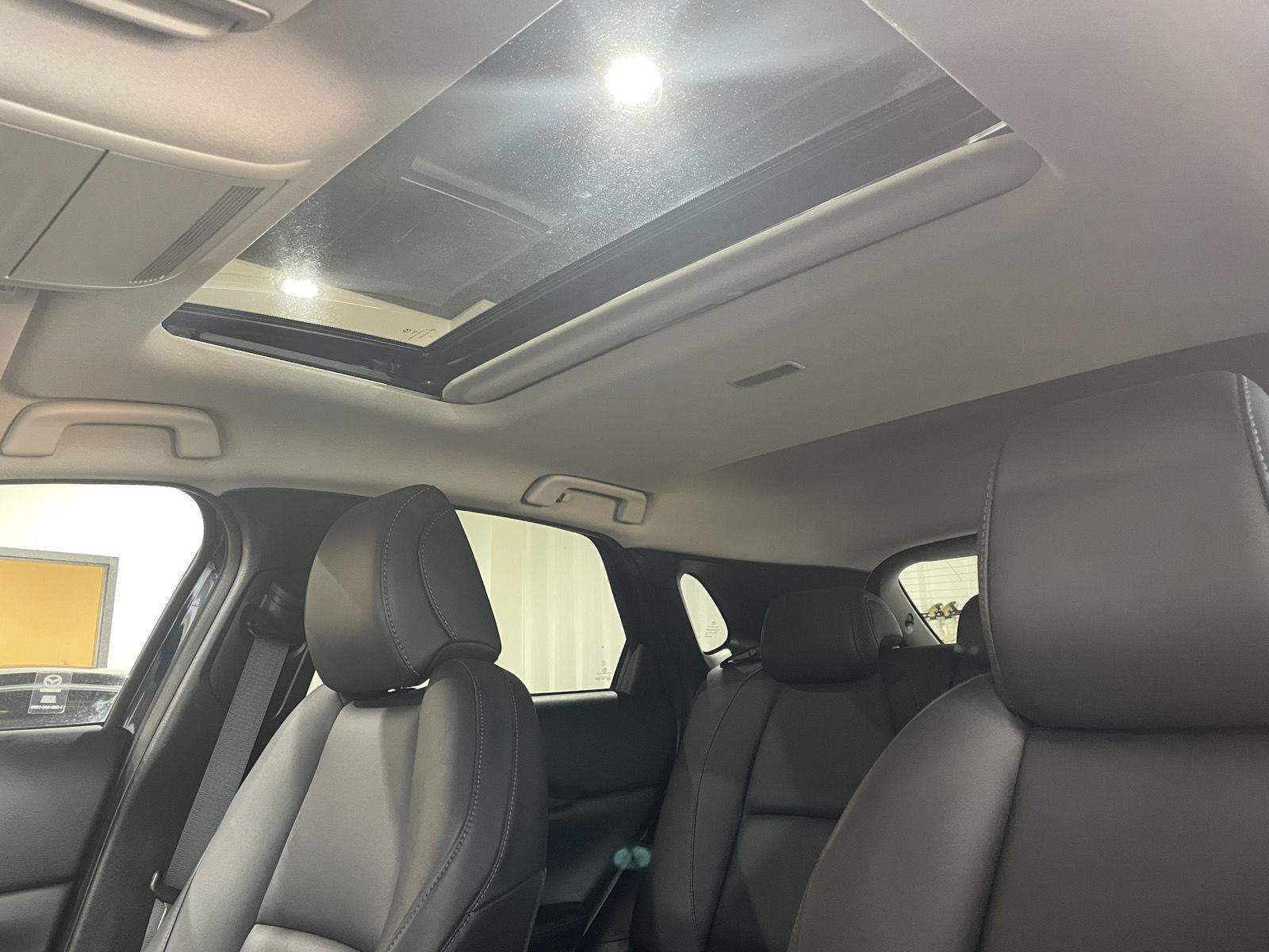 Vehicle photo 31