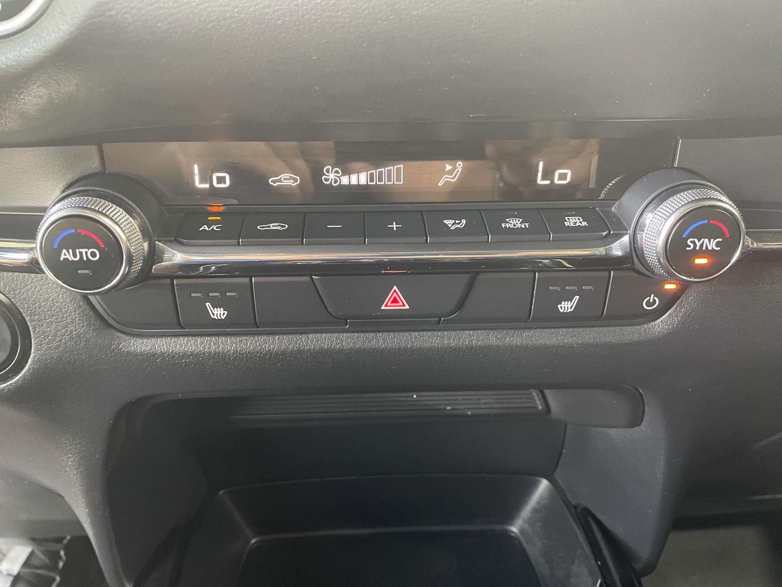 Vehicle photo 34