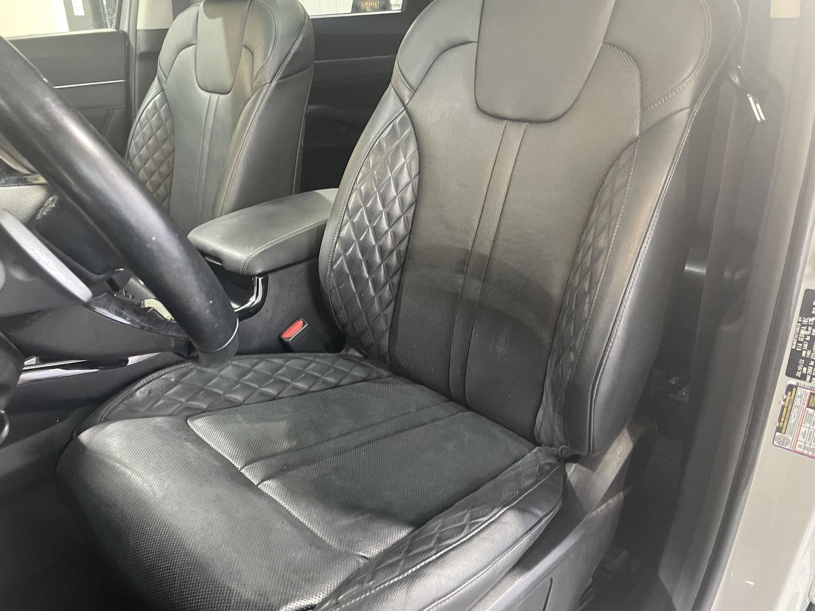 Vehicle photo 20