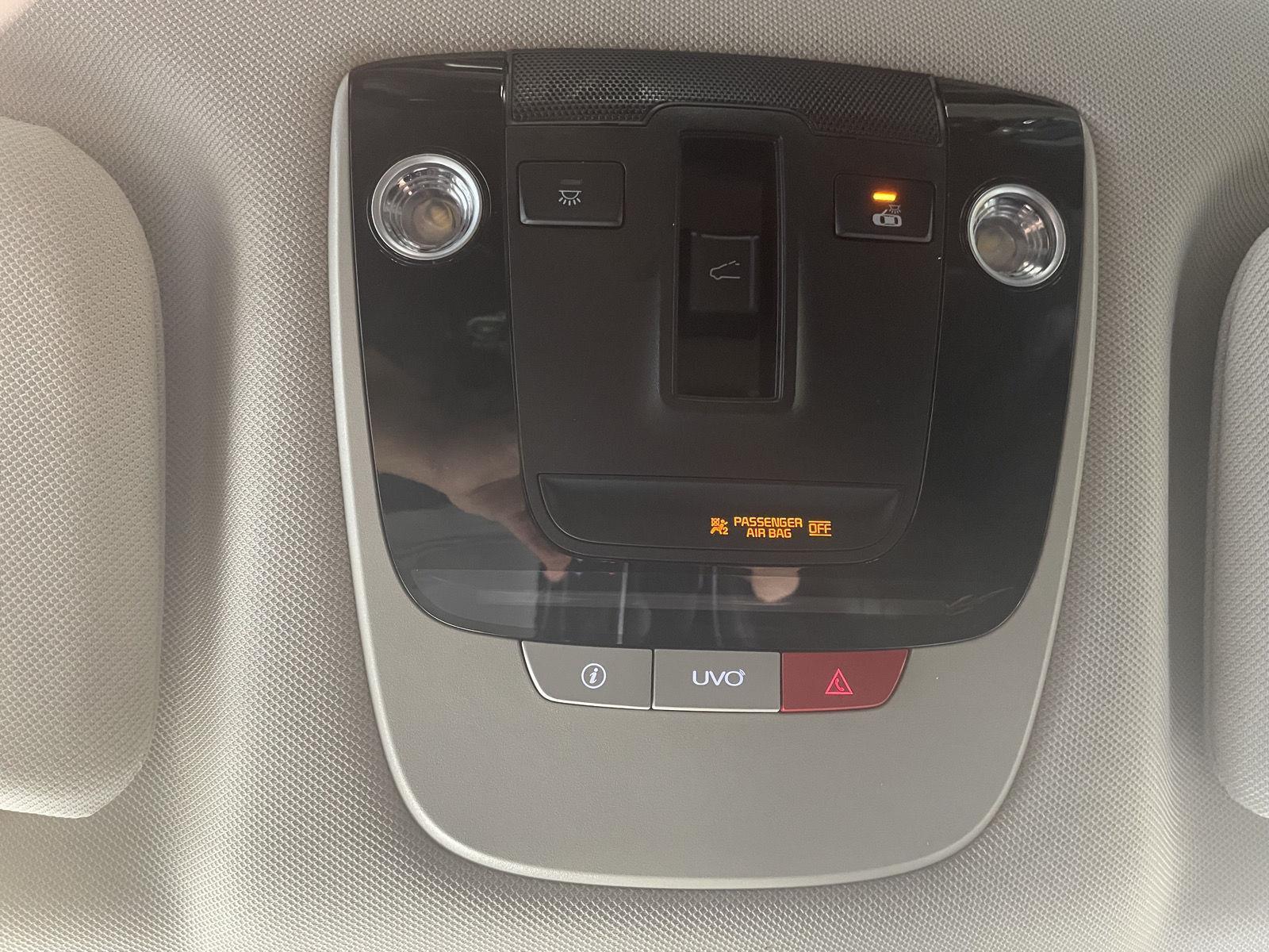 Vehicle photo 33