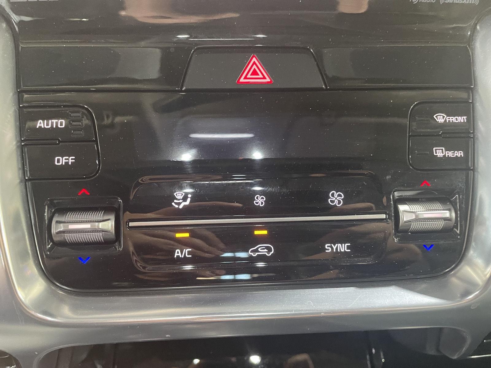 Vehicle photo 37