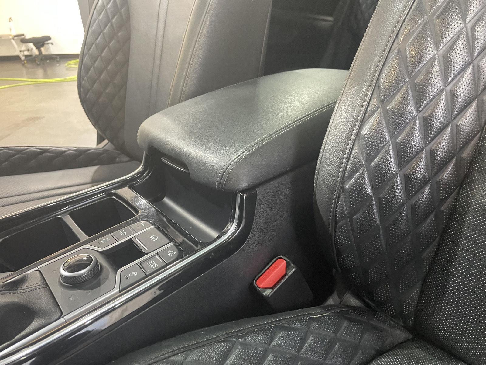 Vehicle photo 40